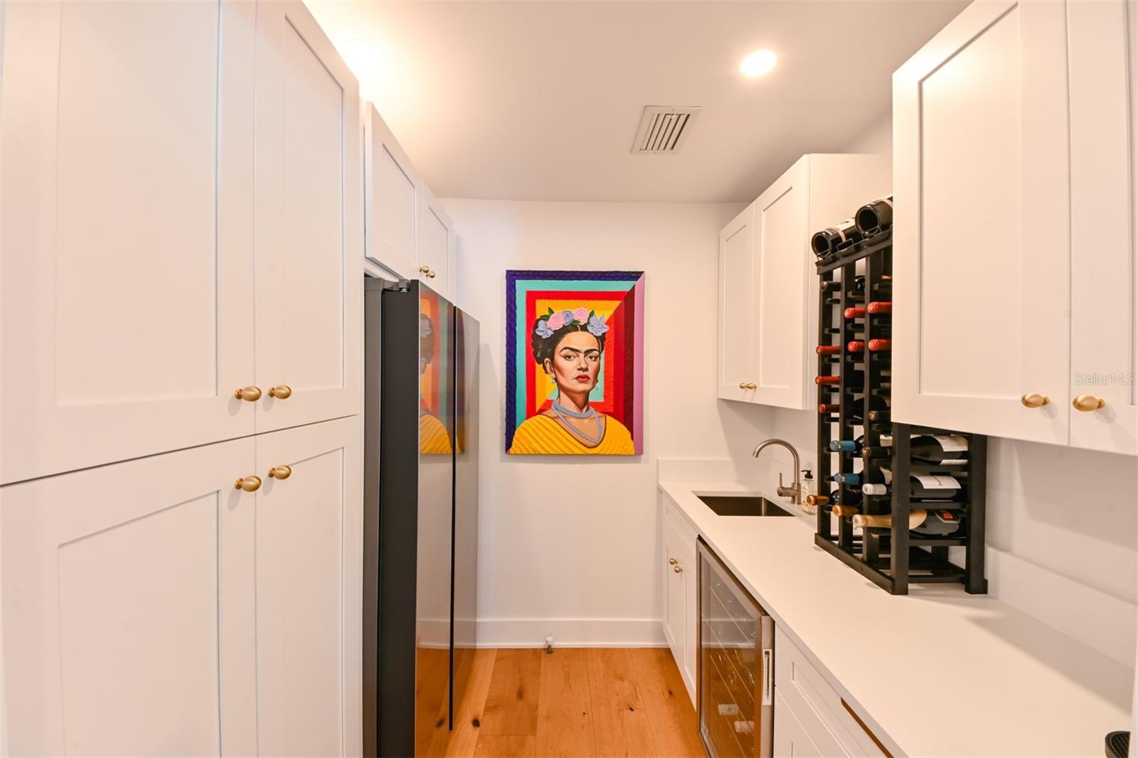Listing photo id 8 for 13916 Wellesford Way