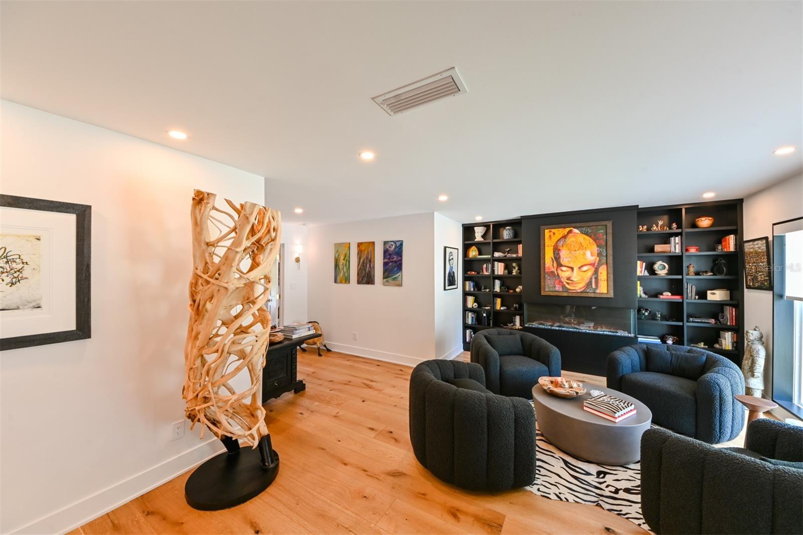 Listing photo id 13 for 13916 Wellesford Way