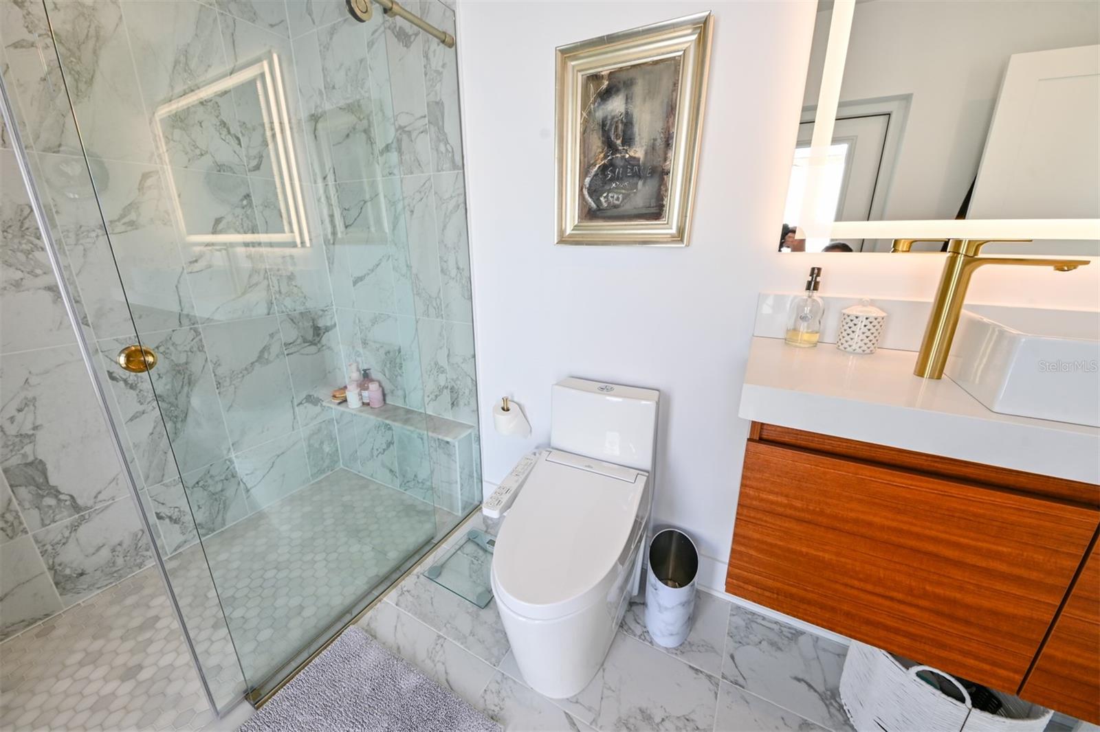 Listing photo id 23 for 13916 Wellesford Way