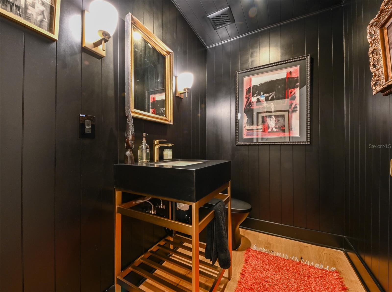 Listing photo id 27 for 13916 Wellesford Way