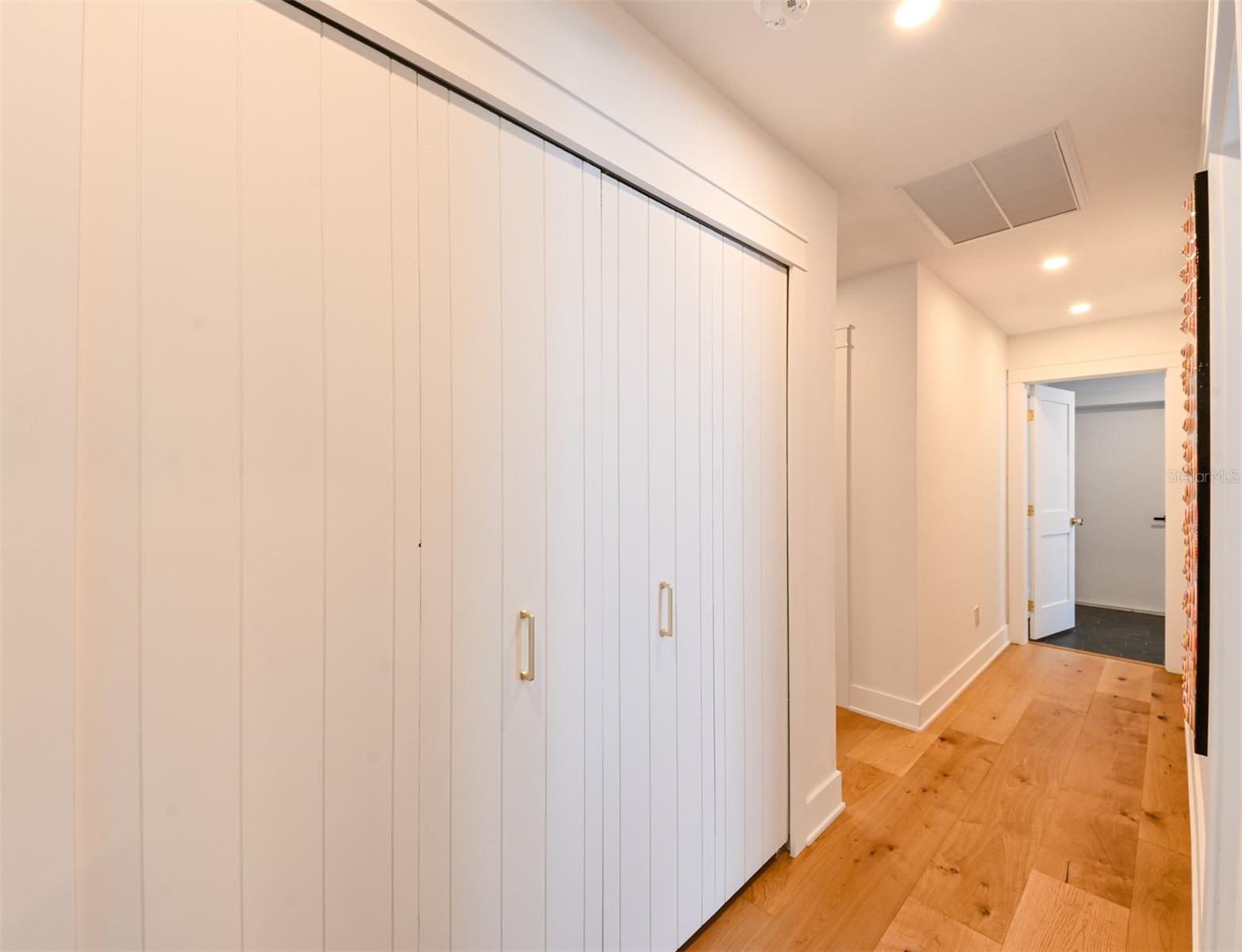 Listing photo id 29 for 13916 Wellesford Way
