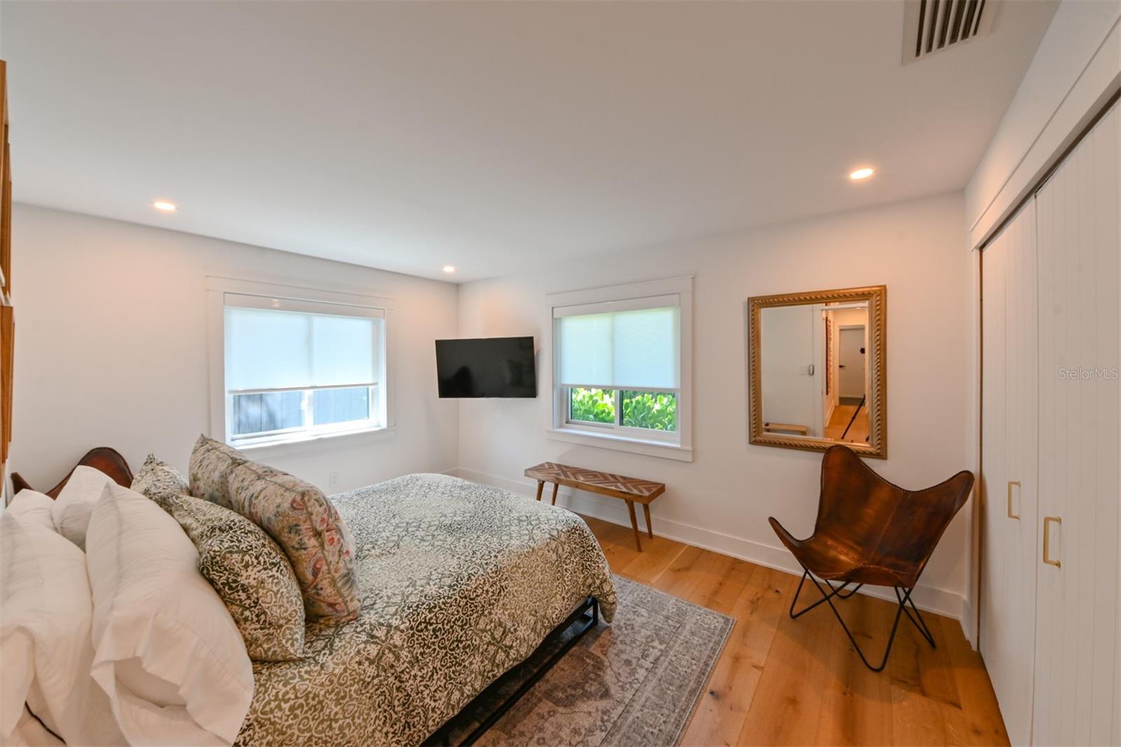 Listing photo id 31 for 13916 Wellesford Way