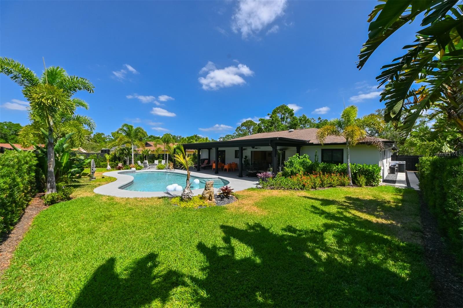 Listing photo id 51 for 13916 Wellesford Way
