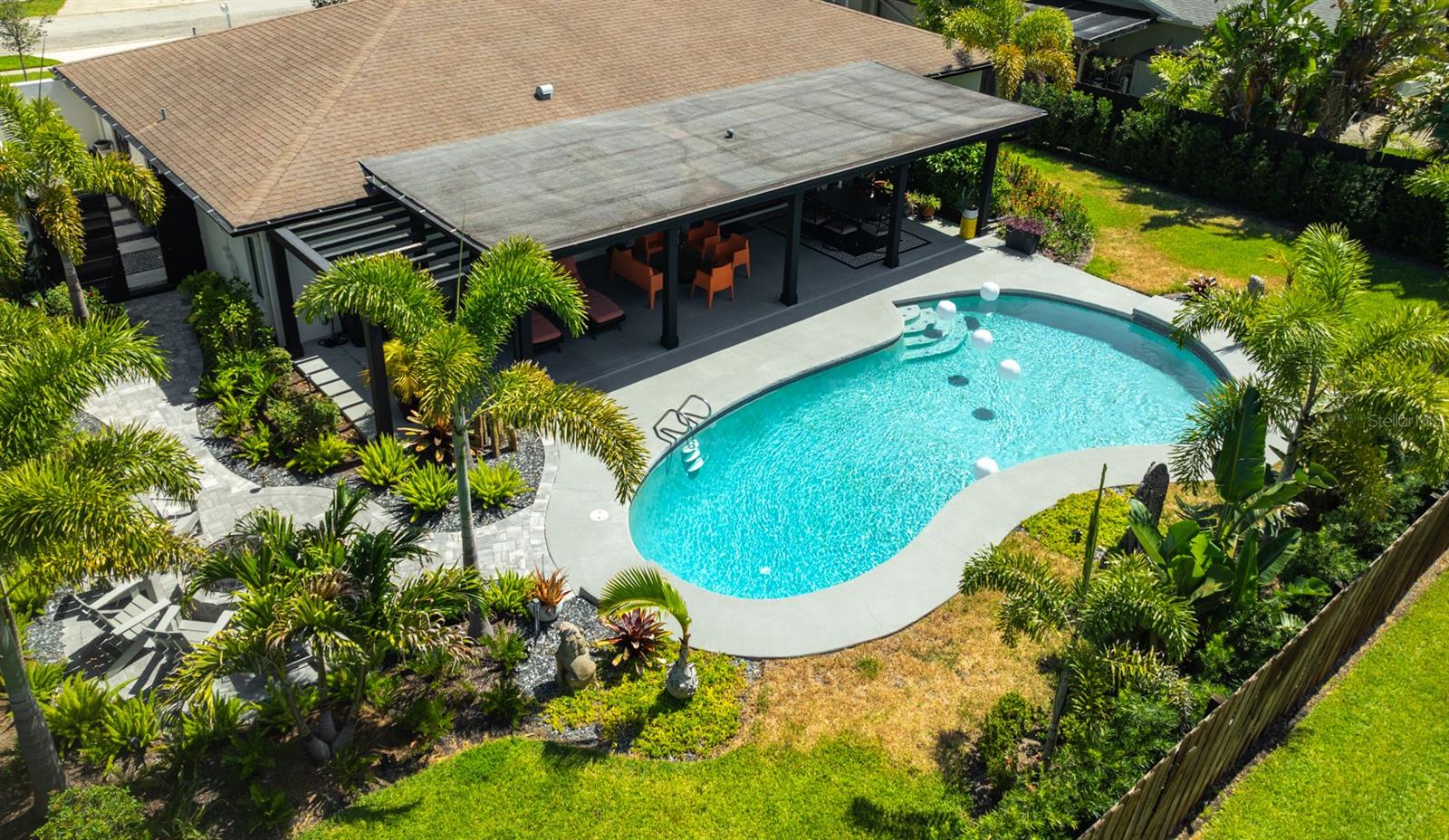 Listing photo id 54 for 13916 Wellesford Way