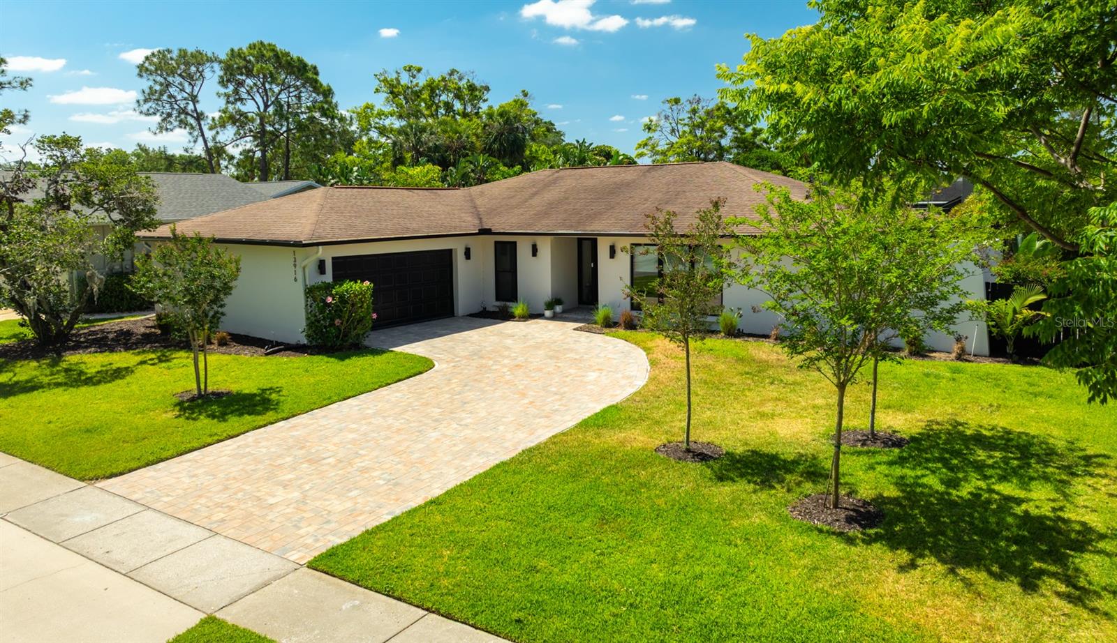 Listing photo id 70 for 13916 Wellesford Way