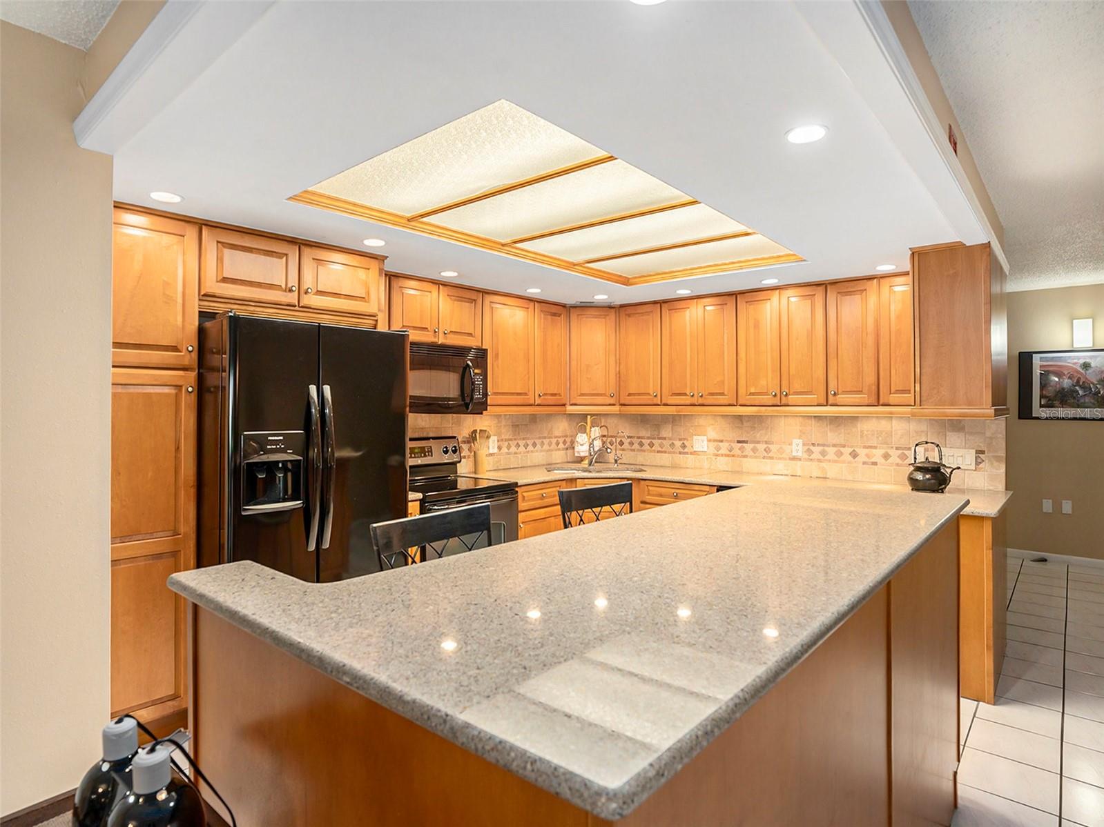 Image 11 of 29 For 830 Gulfview Boulevard 102