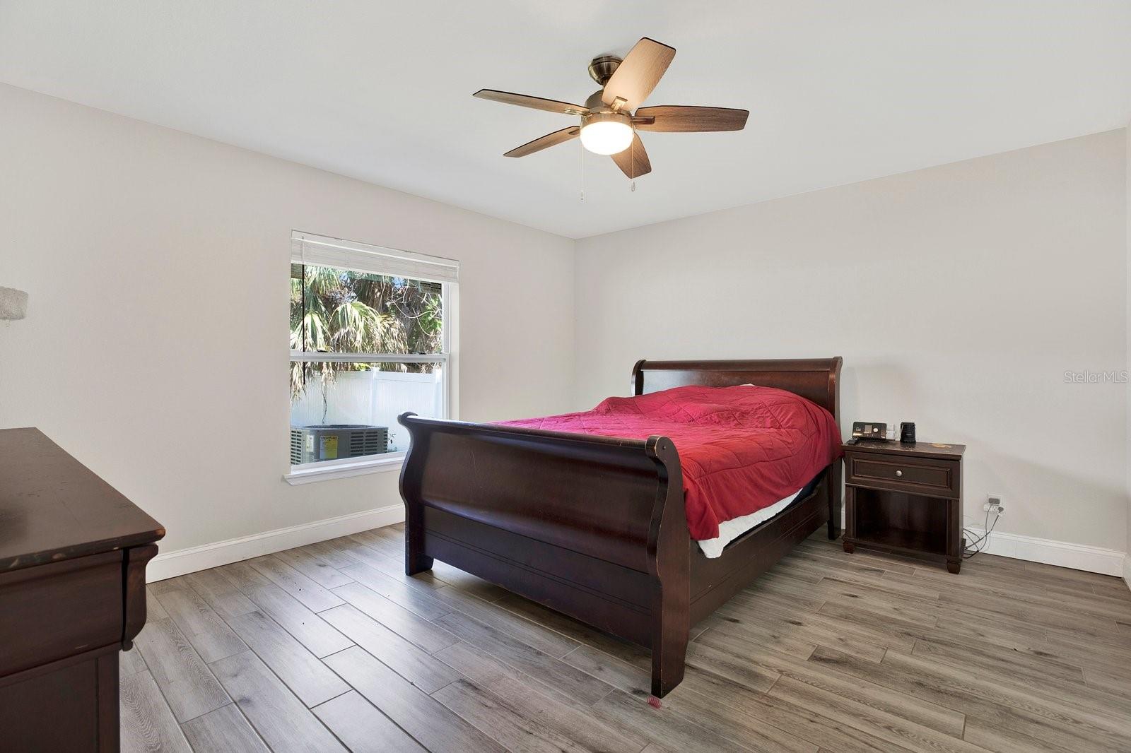 Image 11 of 15 For 3613 21st Avenue S