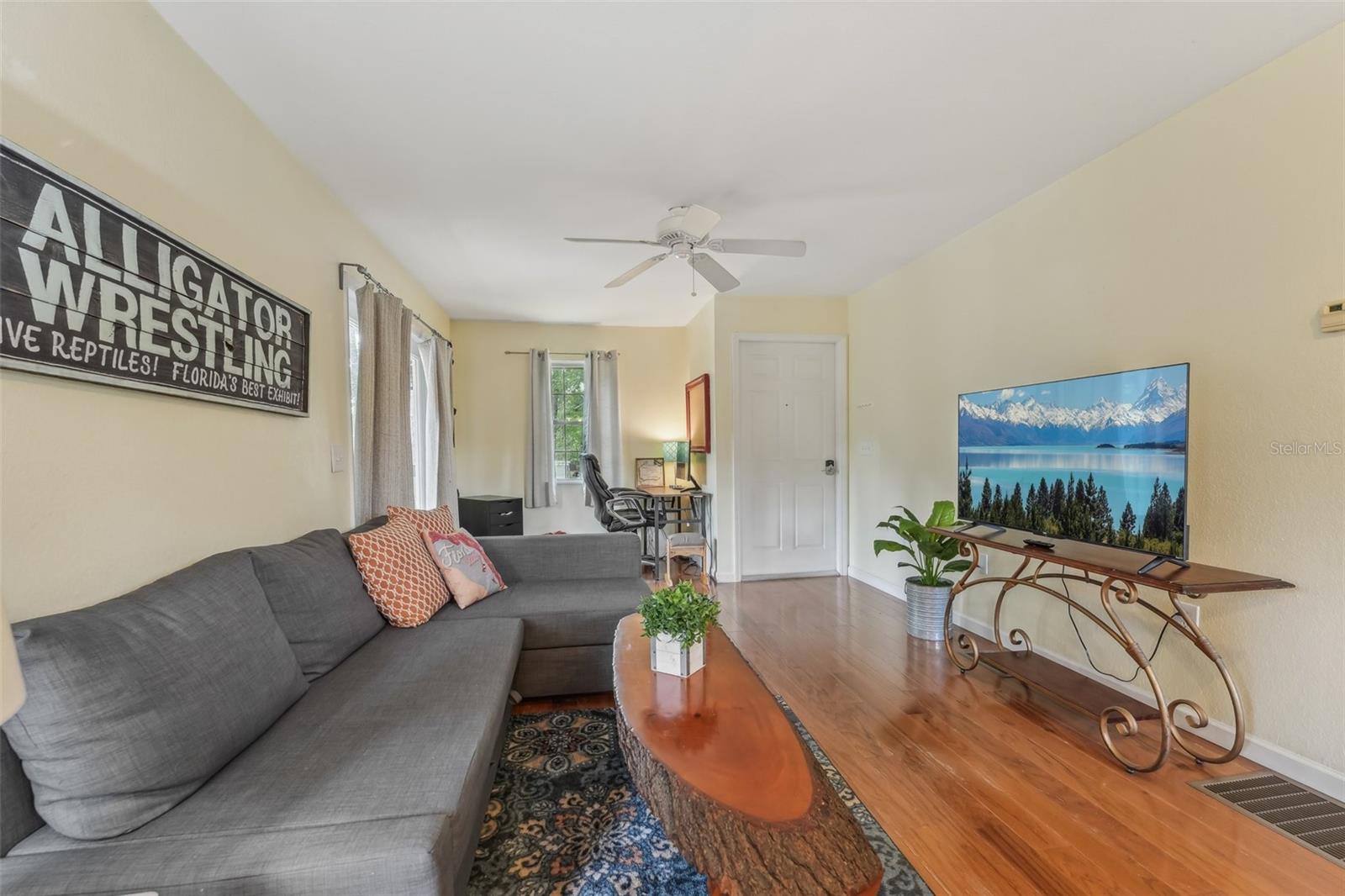 Image 42 of 85 For 5817 Myrtle Lane