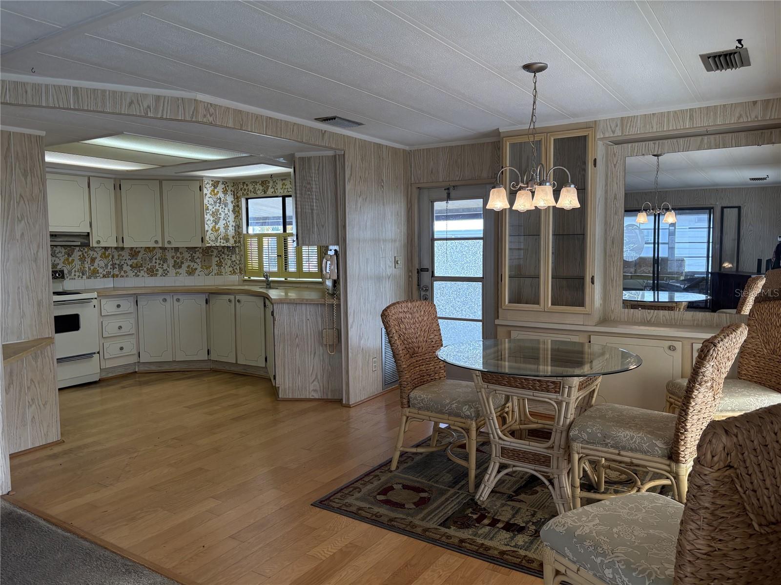 Image 7 of 51 For 6306 Waterfront Lane