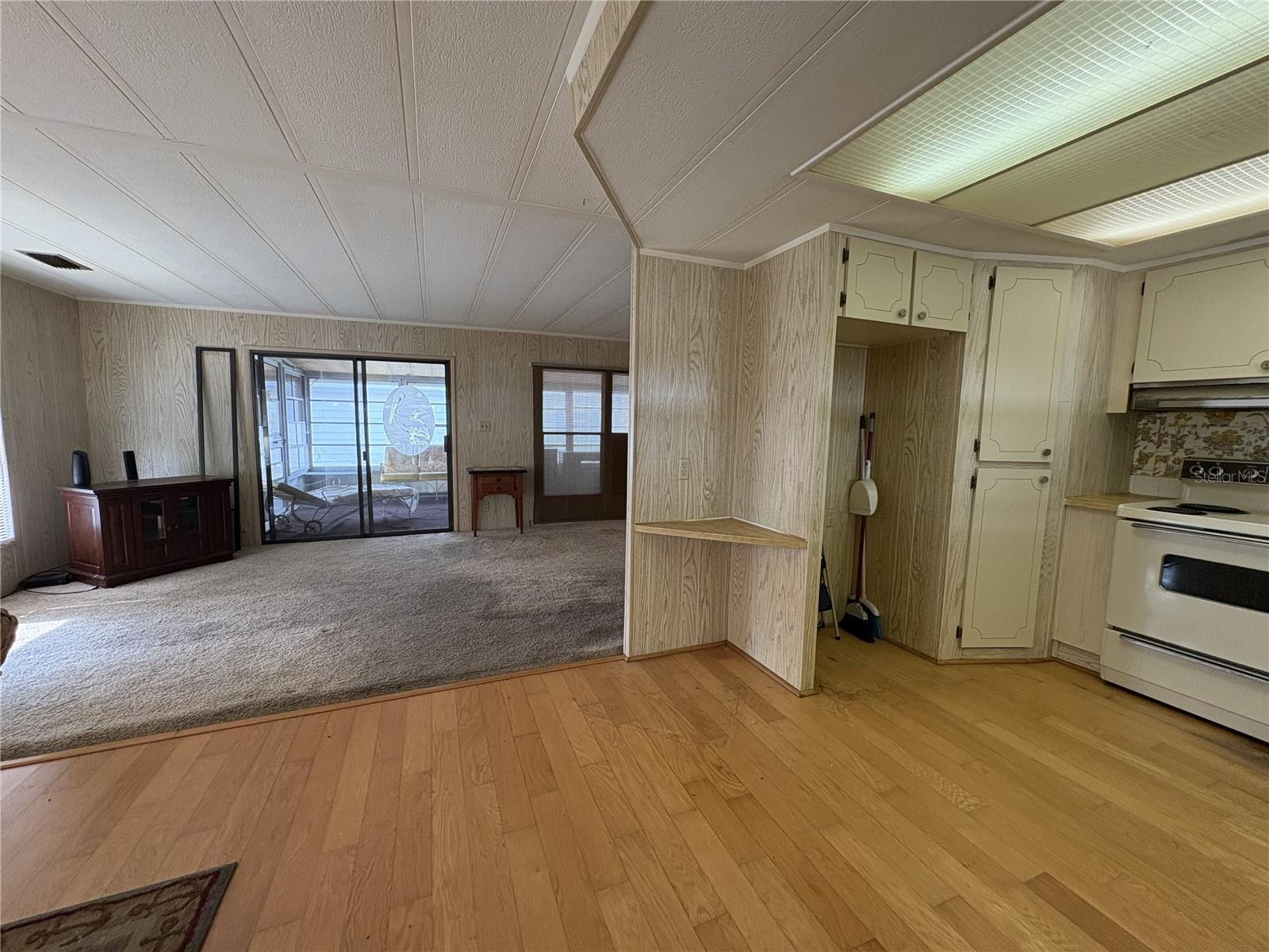 Image 8 of 51 For 6306 Waterfront Lane