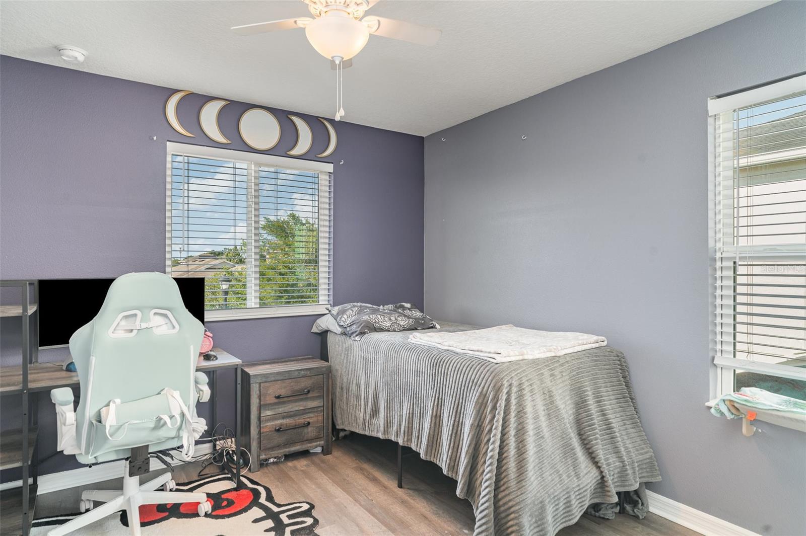 Image 16 of 27 For 10424 Laguna Plains Drive