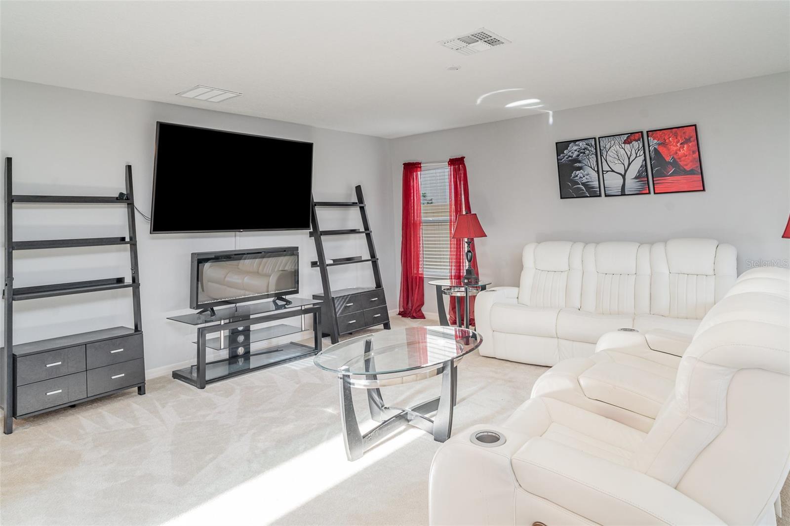 Image 6 of 27 For 10424 Laguna Plains Drive