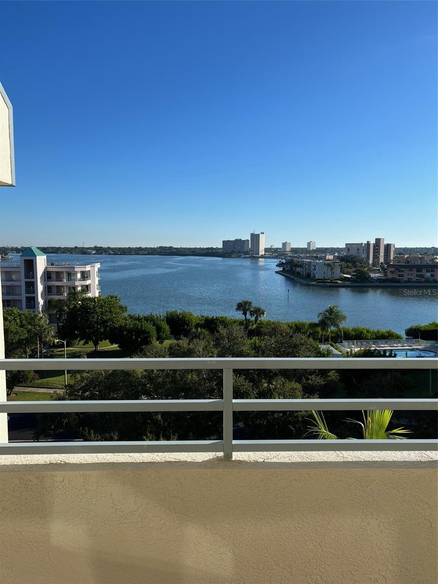 Image 20 of 52 For 7984 Sailboat Key Boulevard S 607
