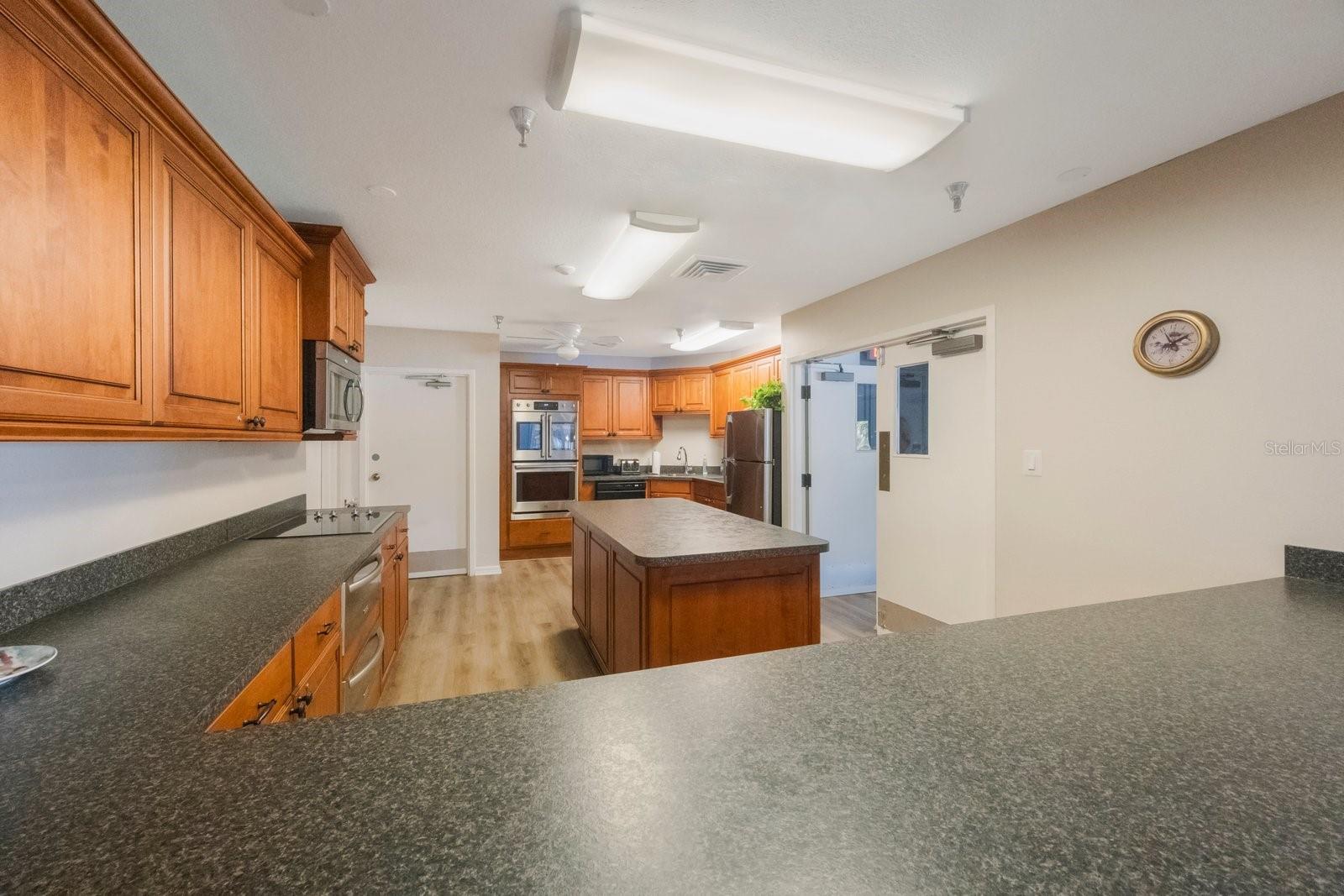 Image 32 of 52 For 7984 Sailboat Key Boulevard S 607