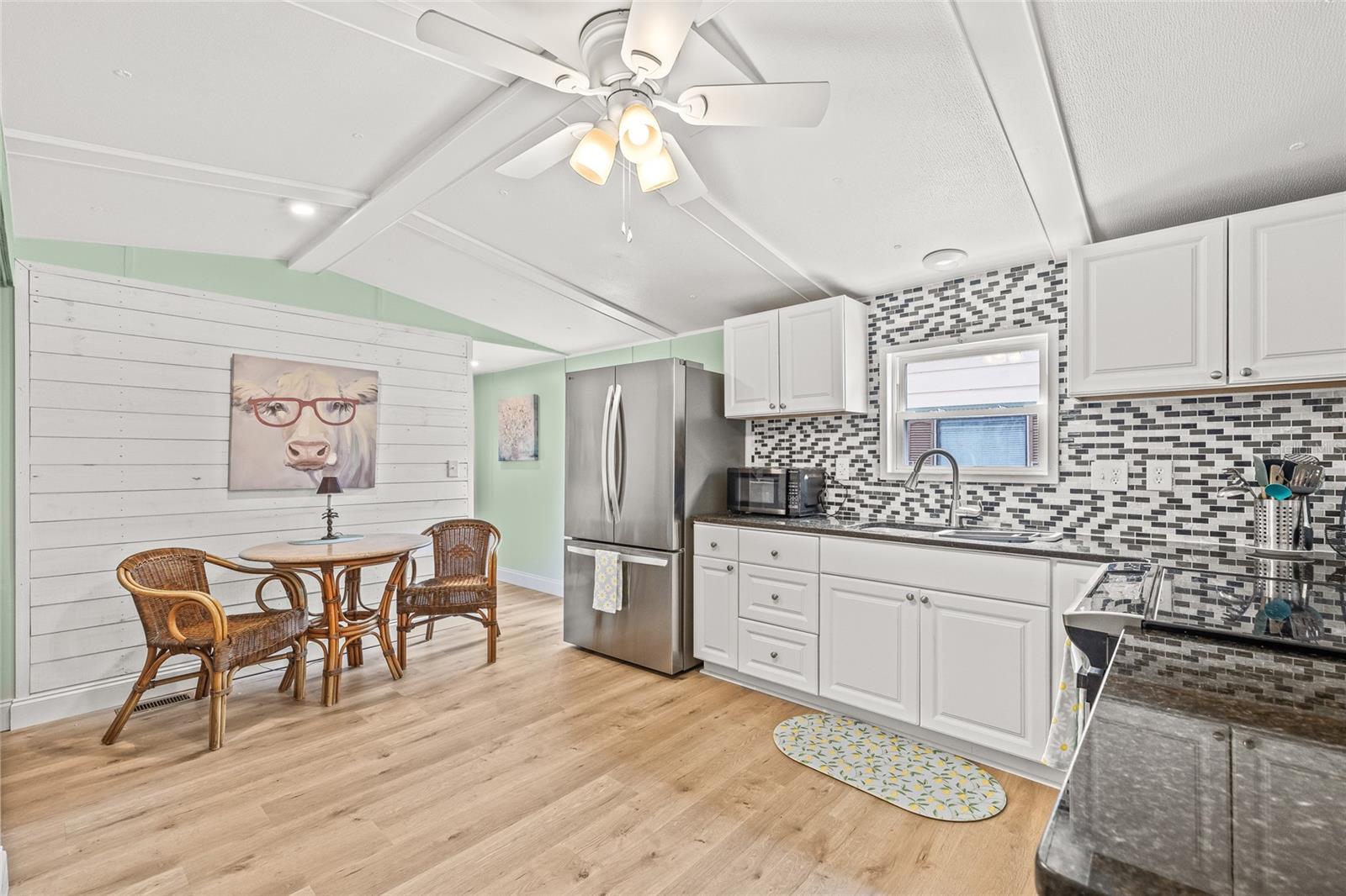 Image 11 of 36 For 15010 113th Avenue 36