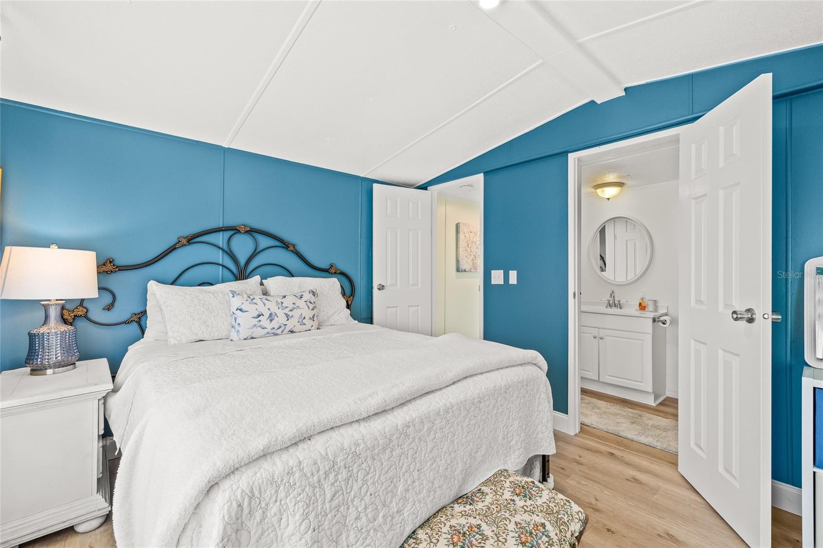 Image 18 of 36 For 15010 113th Avenue 36