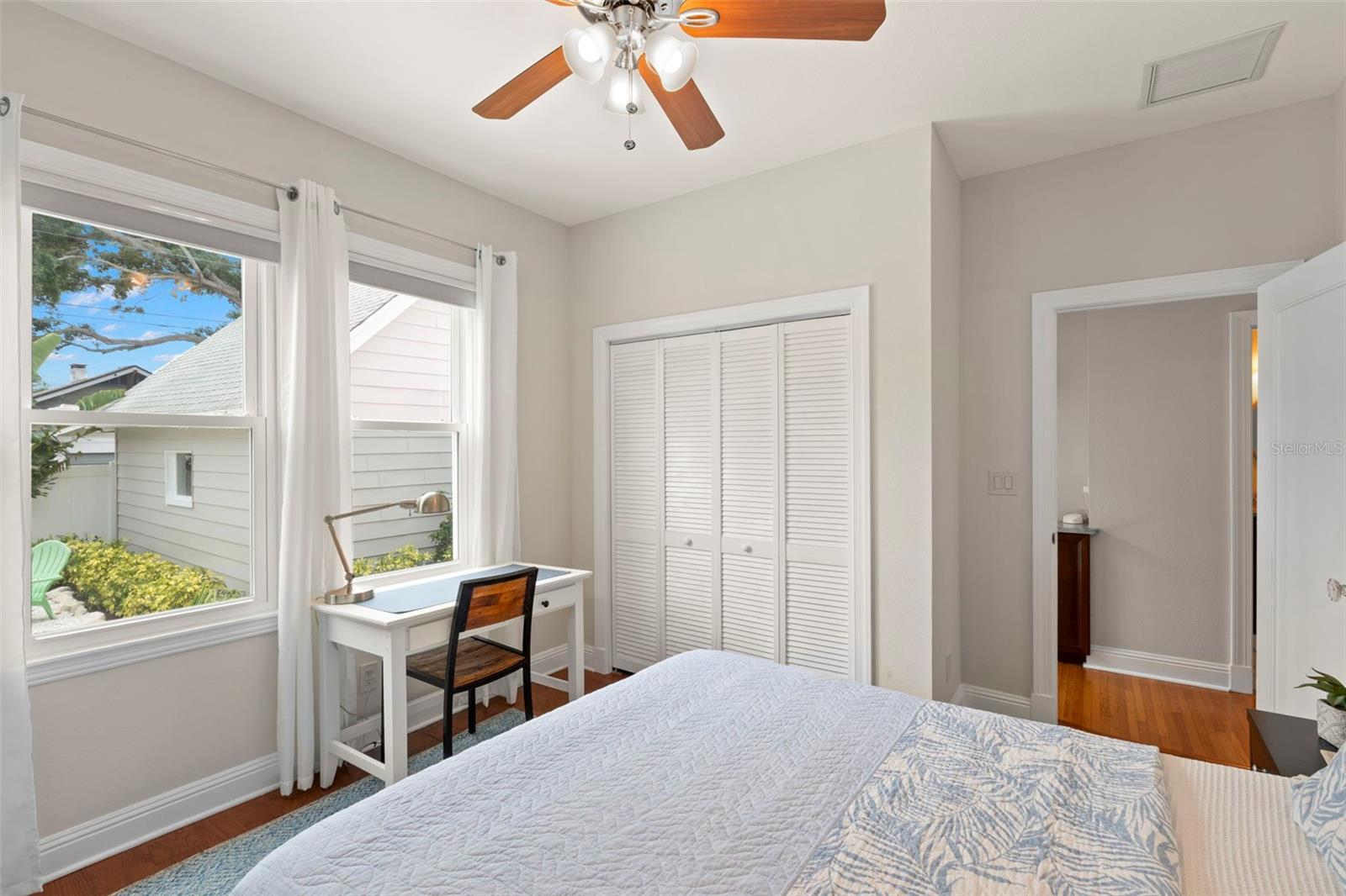 Image 36 of 50 For 626 16th Avenue Ne