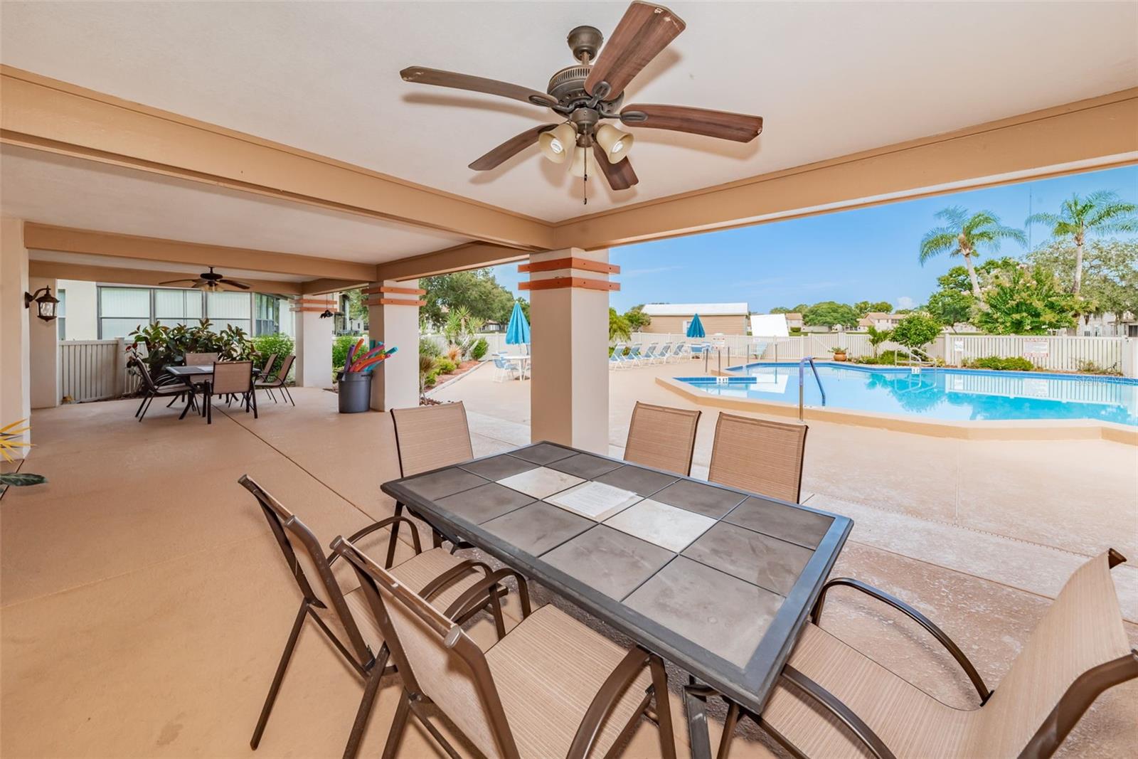 Image 22 of 38 For 3835 Sailmaker Lane X