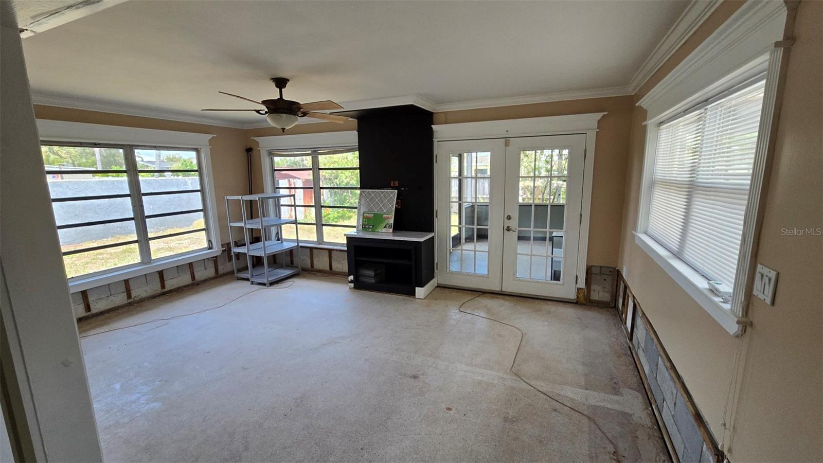 Image 7 of 19 For 3925 Eden Roc Circle