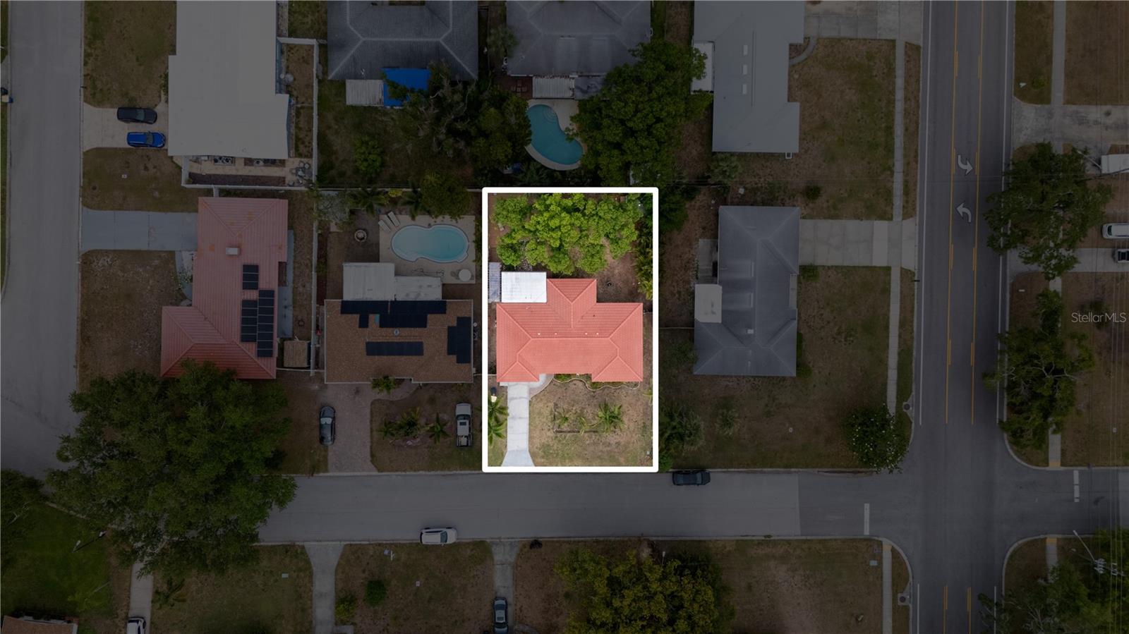 Image 27 of 30 For 5 Mercury Avenue