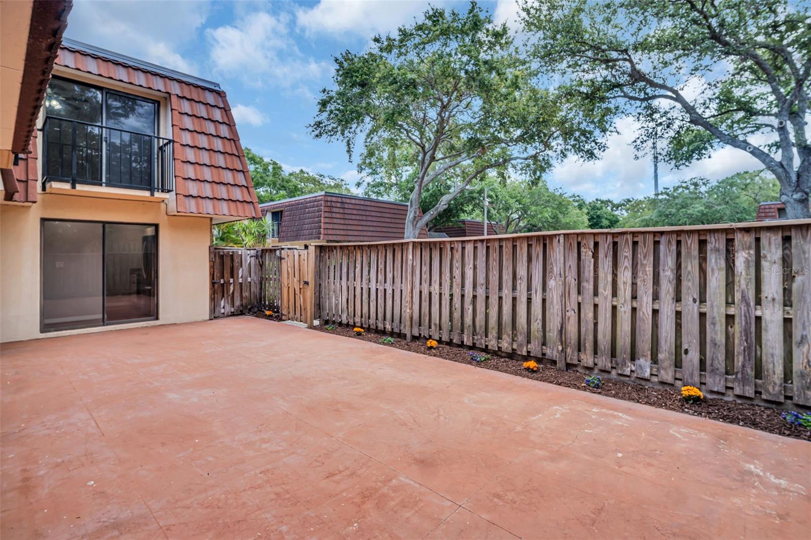 Image 4 of 55 For 714 1st Court