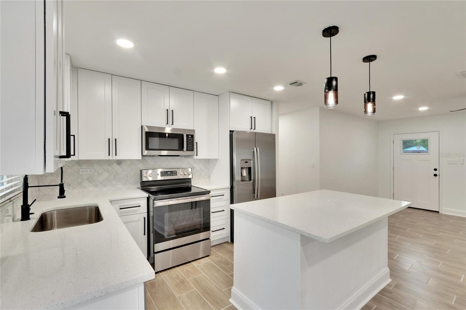 Image 13 of 32 For 9924 Prevatt Street