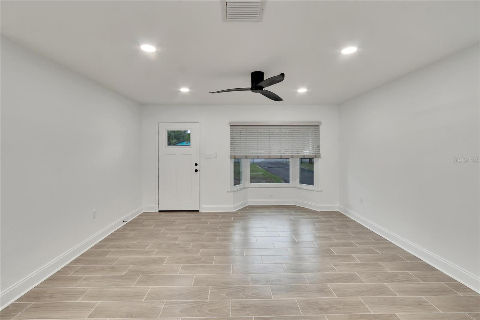 Image 7 of 32 For 9924 Prevatt Street