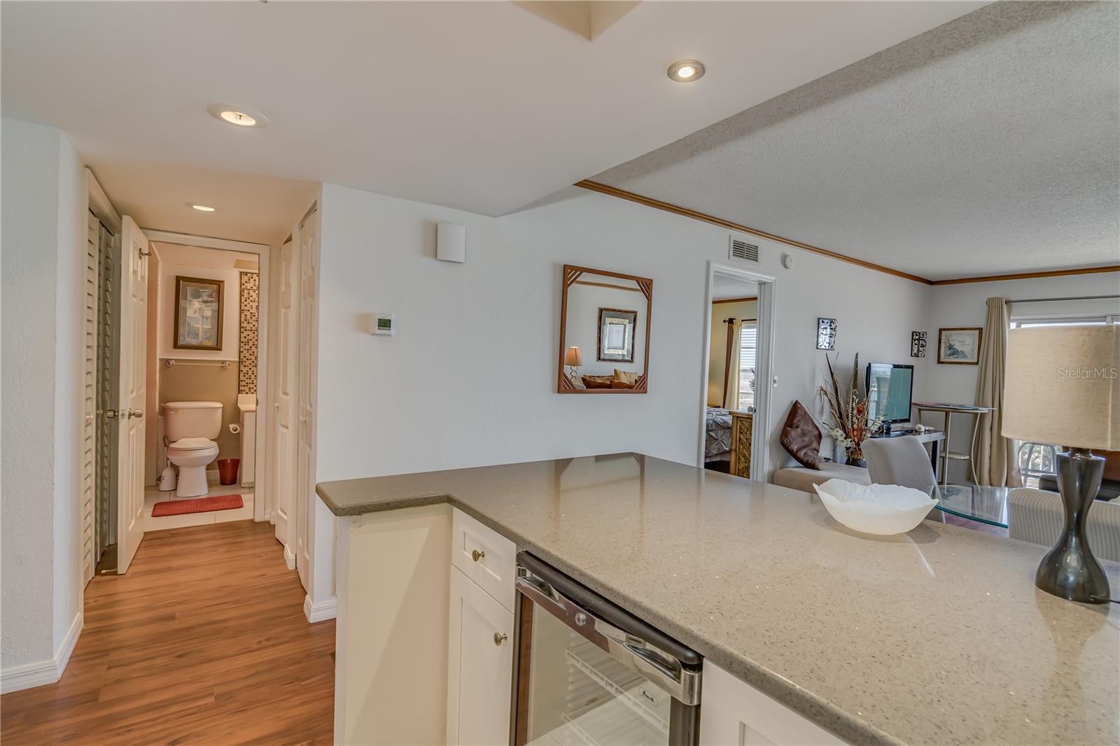 Image 15 of 40 For 4900 Brittany Drive S 910