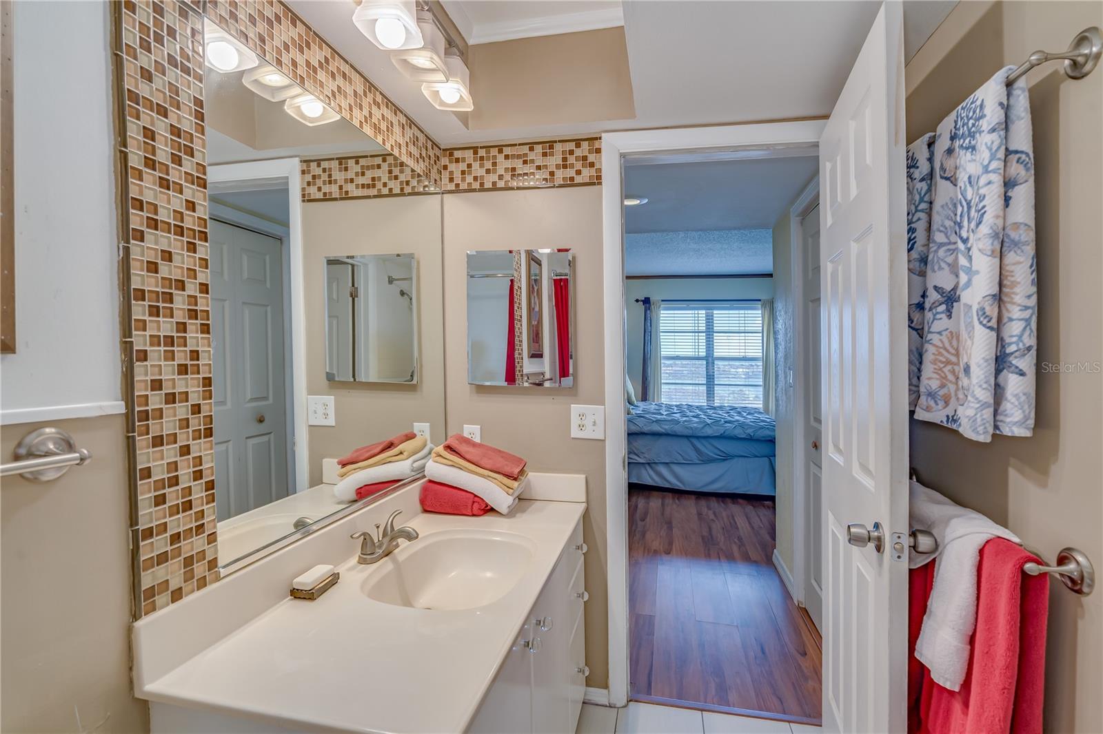 Image 24 of 40 For 4900 Brittany Drive S 910