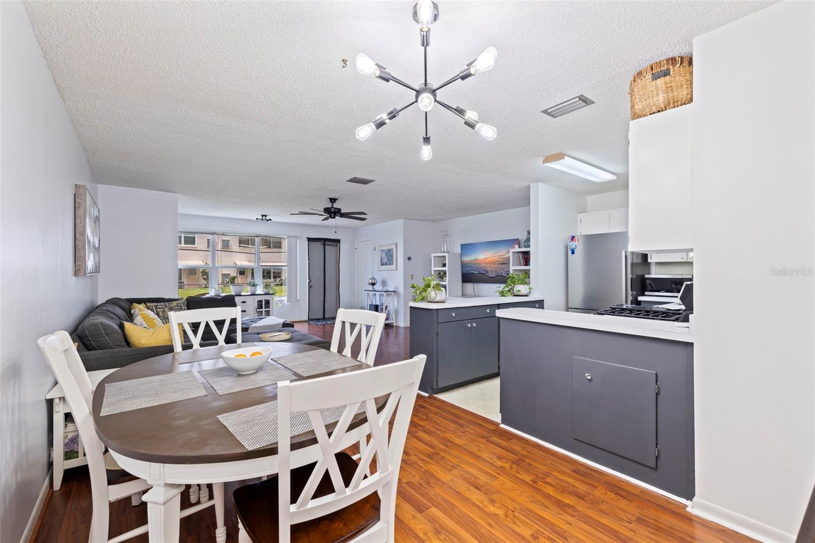 Image 2 of 36 For 5603 80th Street N 107