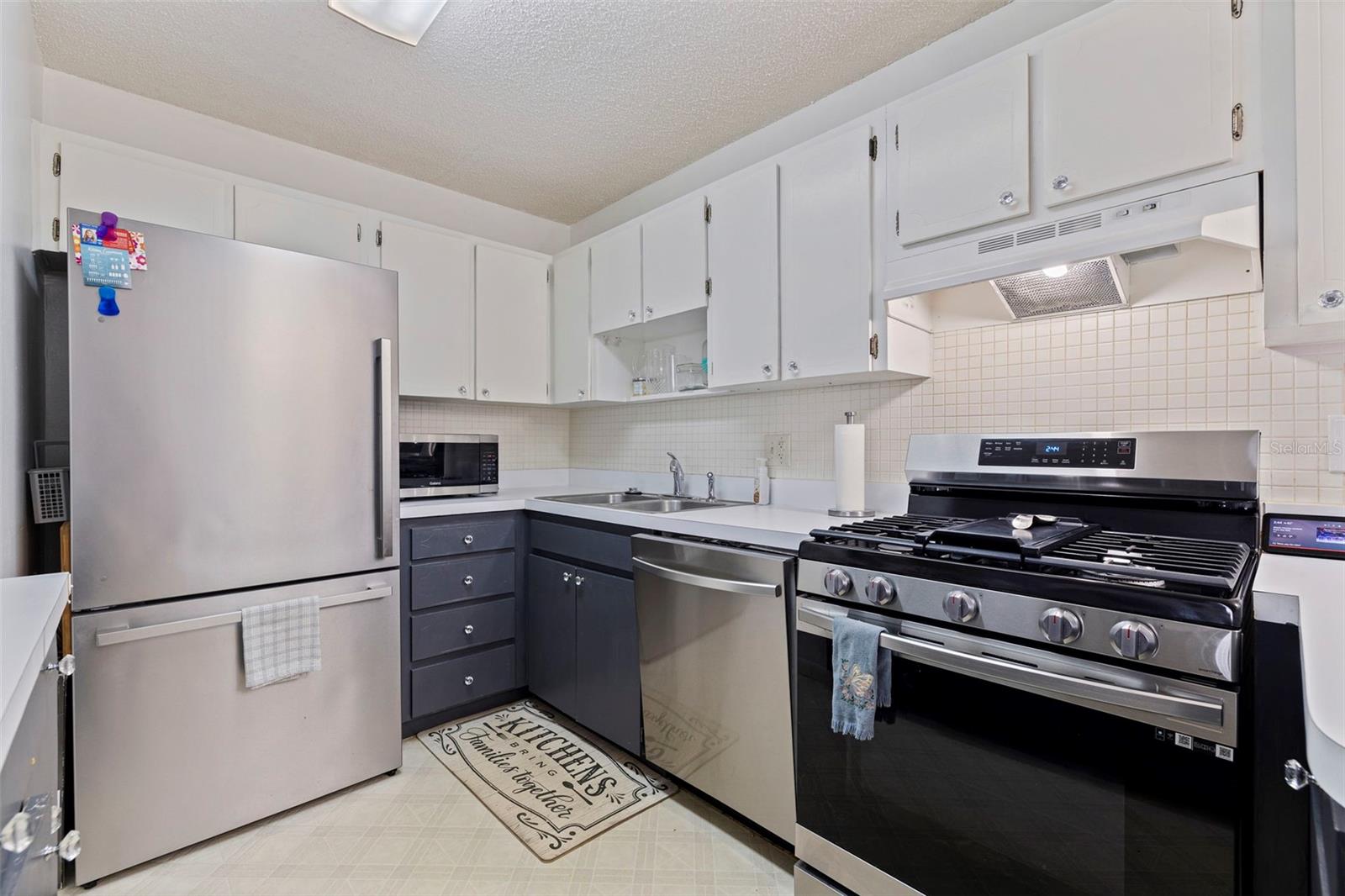 Image 5 of 36 For 5603 80th Street N 107