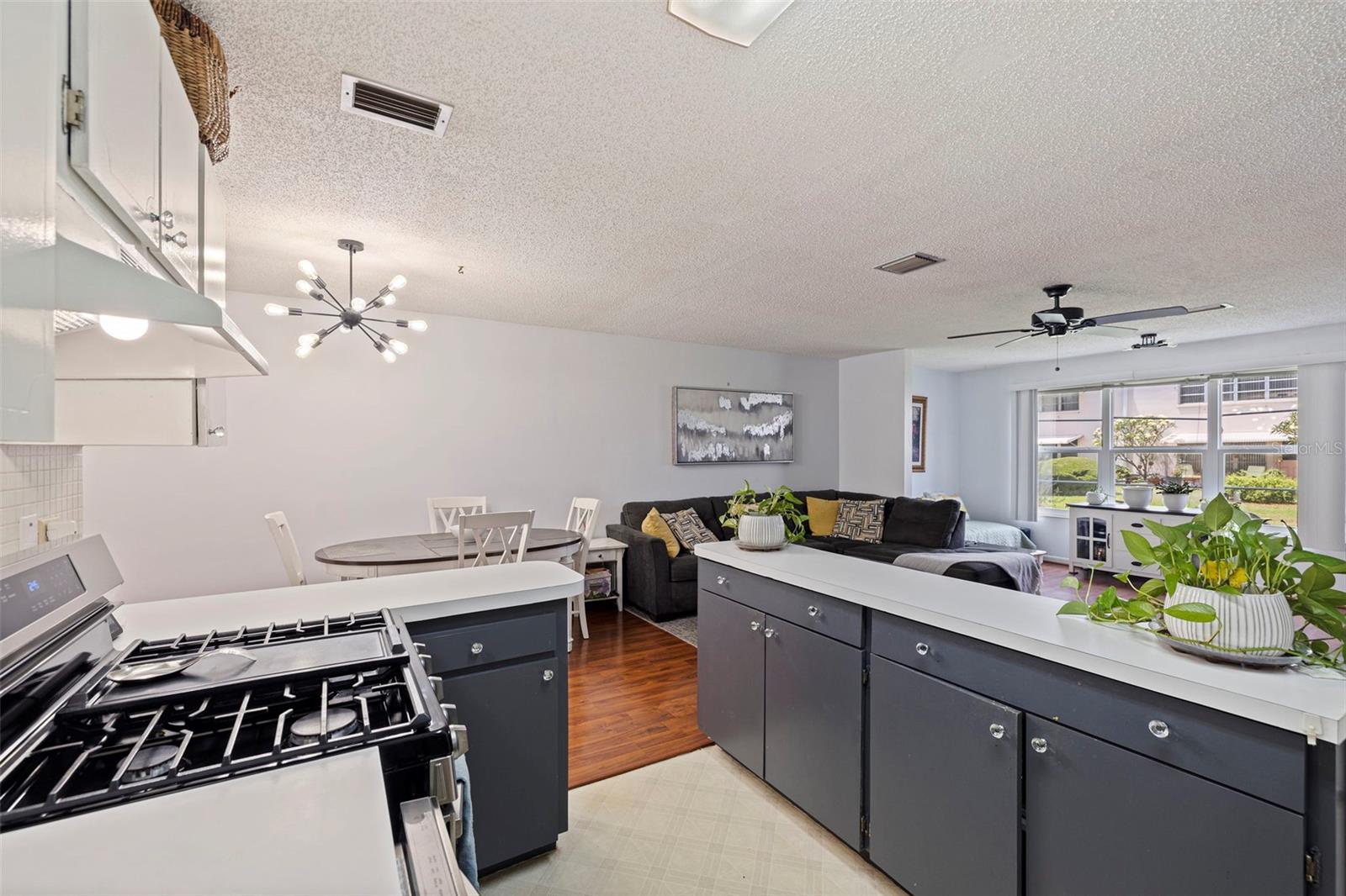 Image 6 of 36 For 5603 80th Street N 107