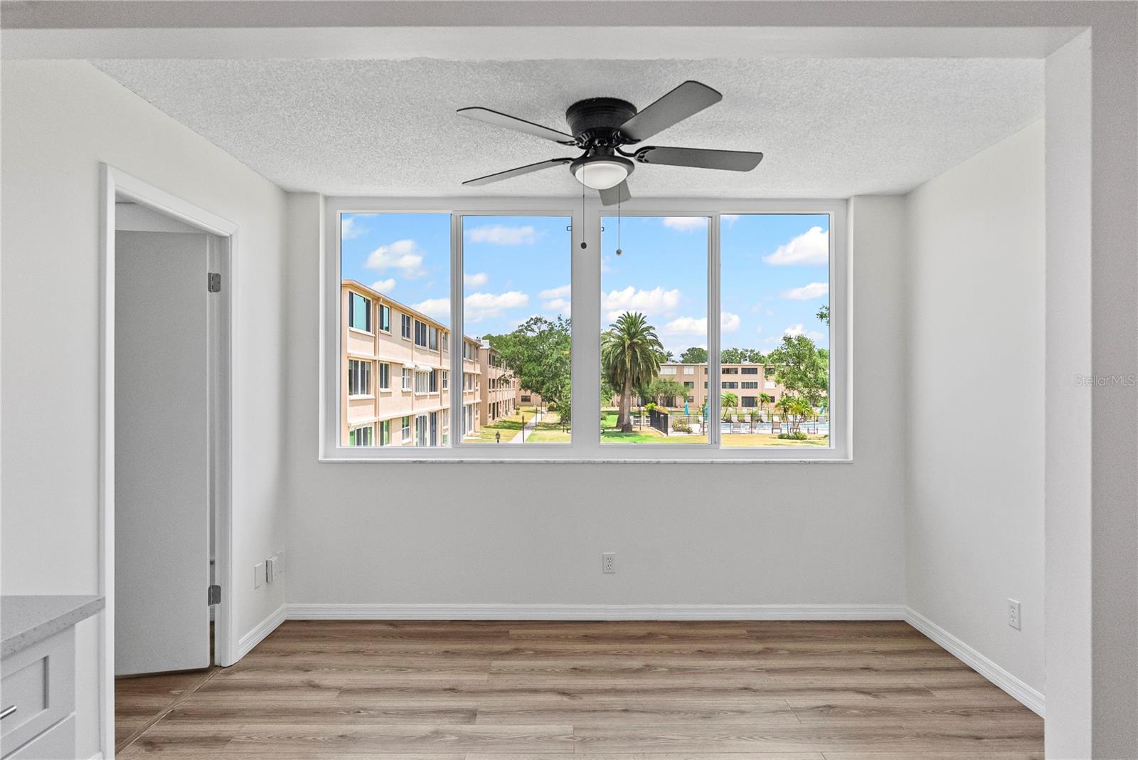 Image 12 of 38 For 5095 Bay Street Ne 210