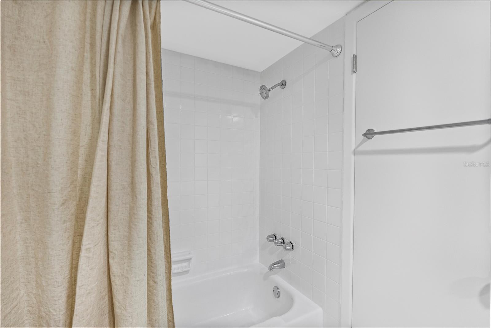 Image 16 of 38 For 5095 Bay Street Ne 210