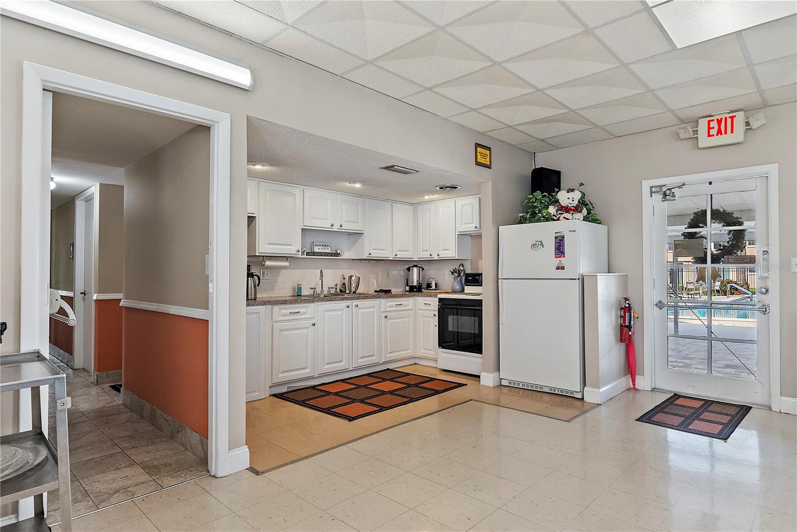 Image 32 of 38 For 5095 Bay Street Ne 210