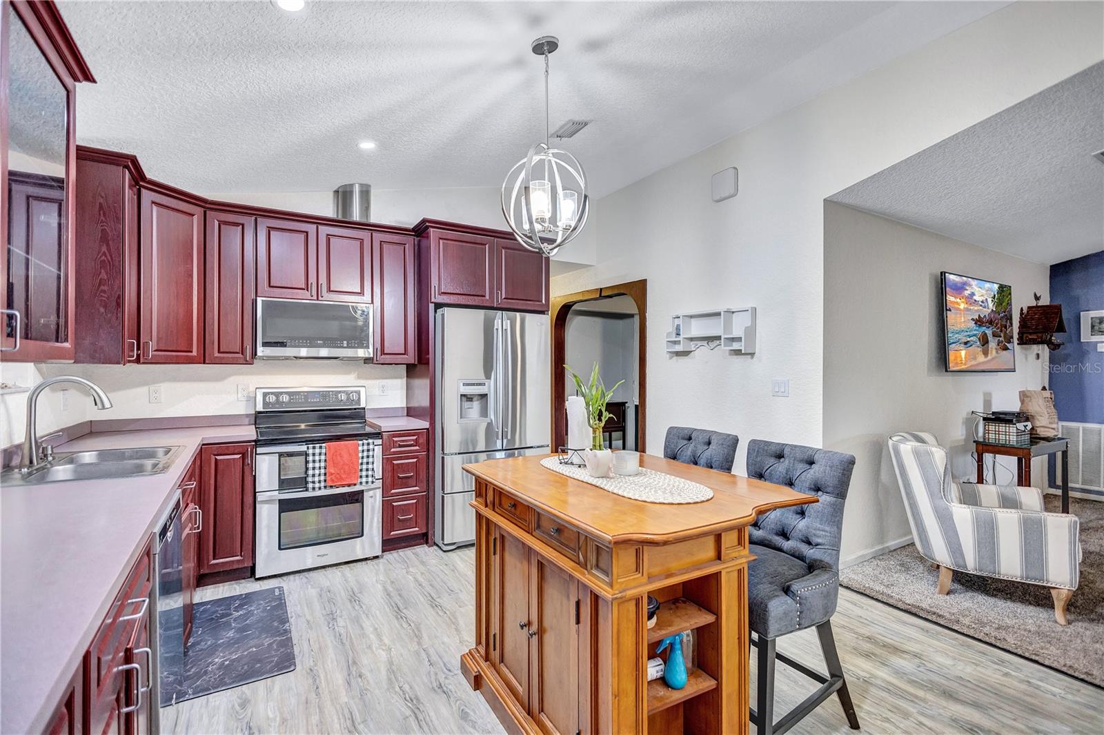 Image 10 of 46 For 2620 49th Avenue N