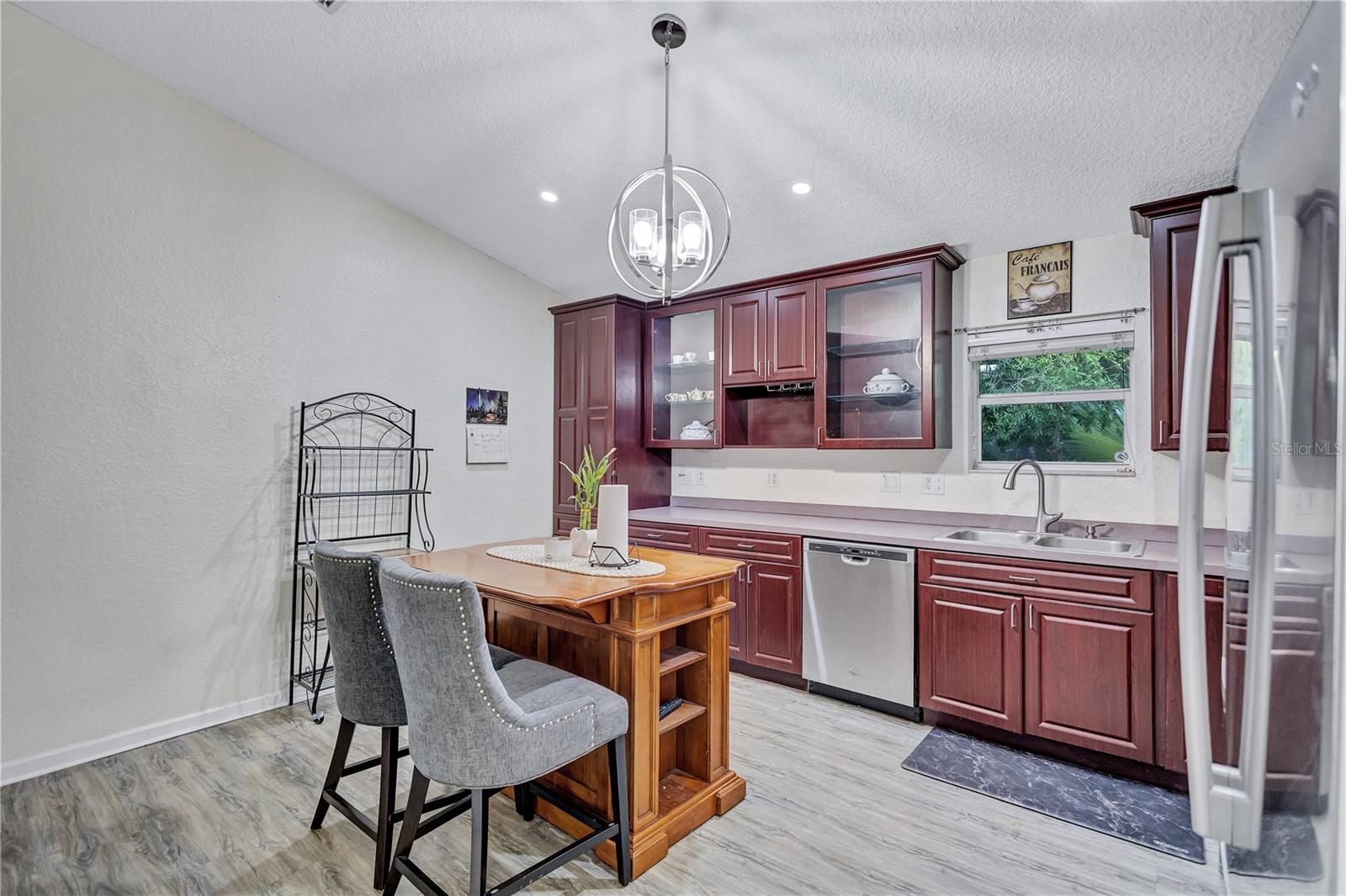 Image 11 of 46 For 2620 49th Avenue N