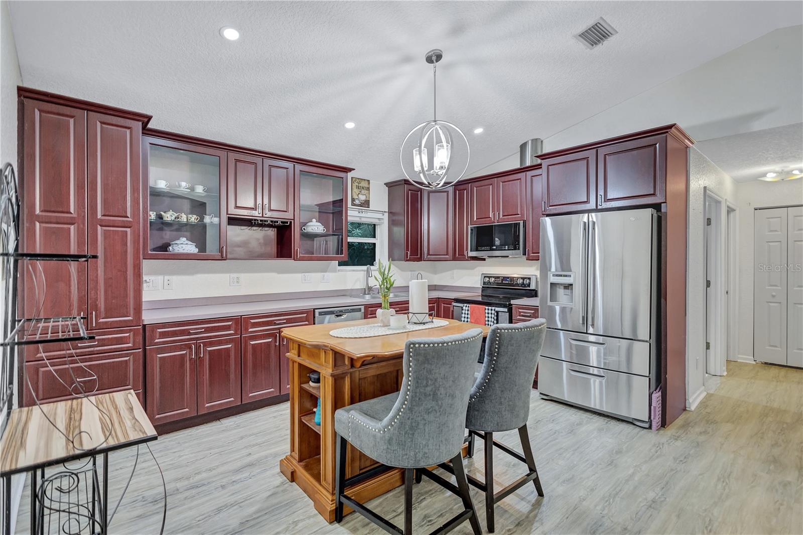 Image 13 of 46 For 2620 49th Avenue N