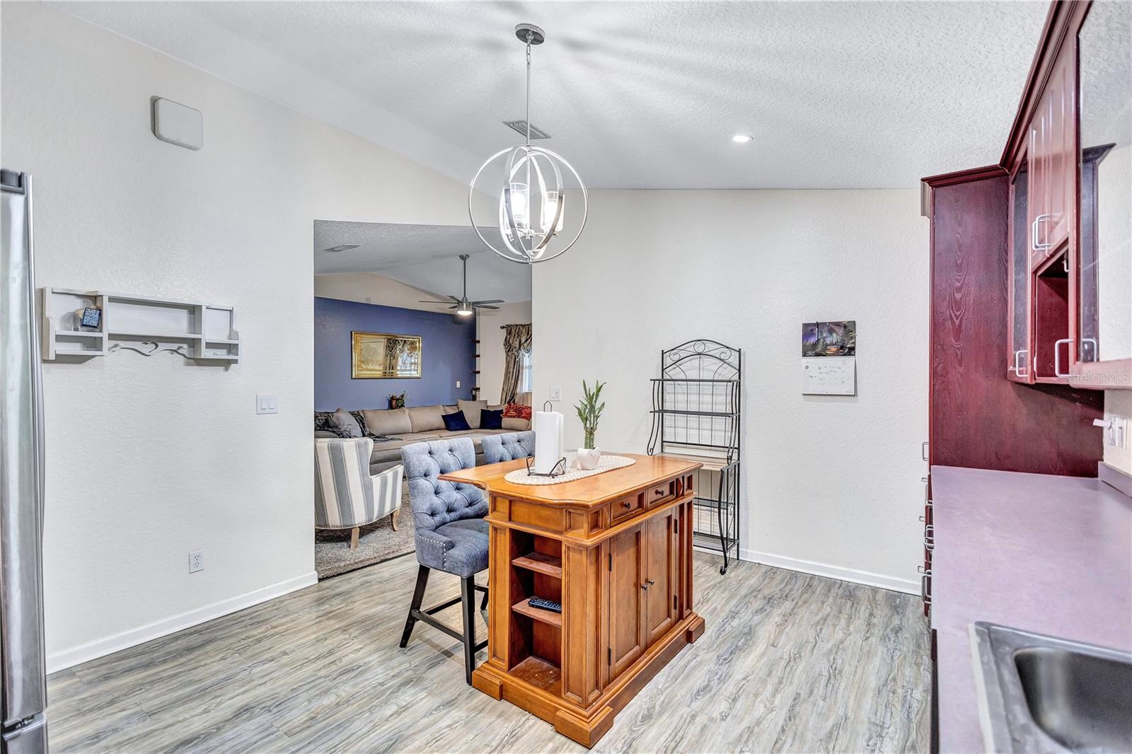 Image 14 of 46 For 2620 49th Avenue N