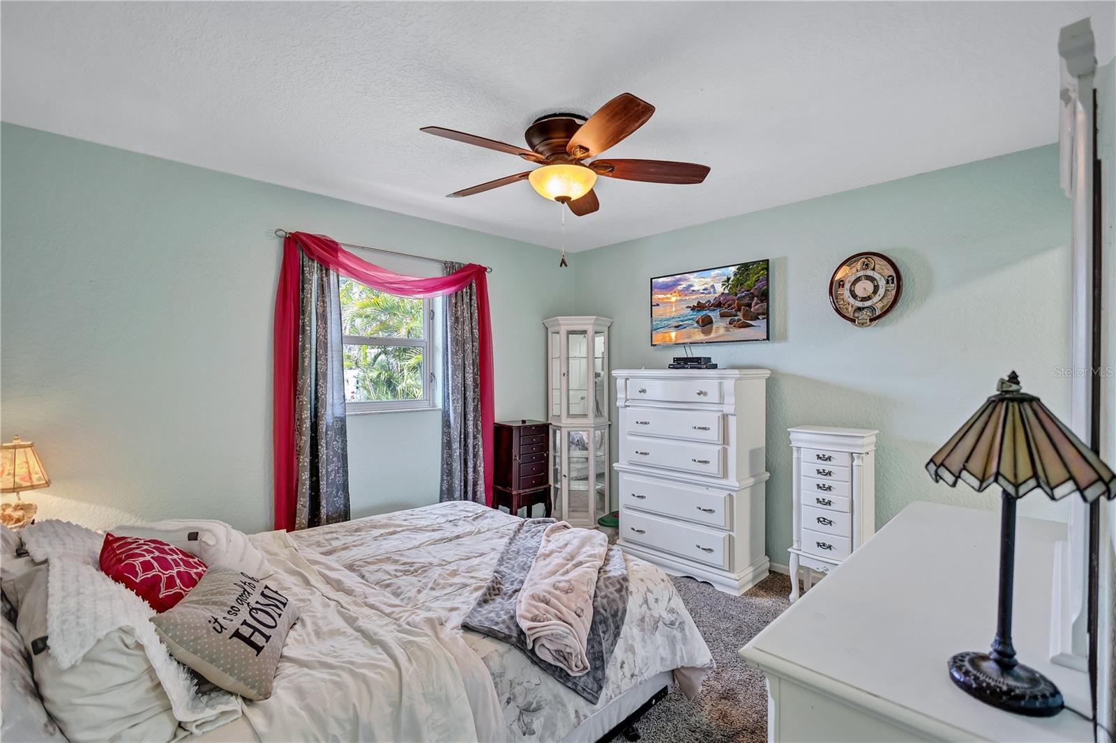 Image 22 of 46 For 2620 49th Avenue N
