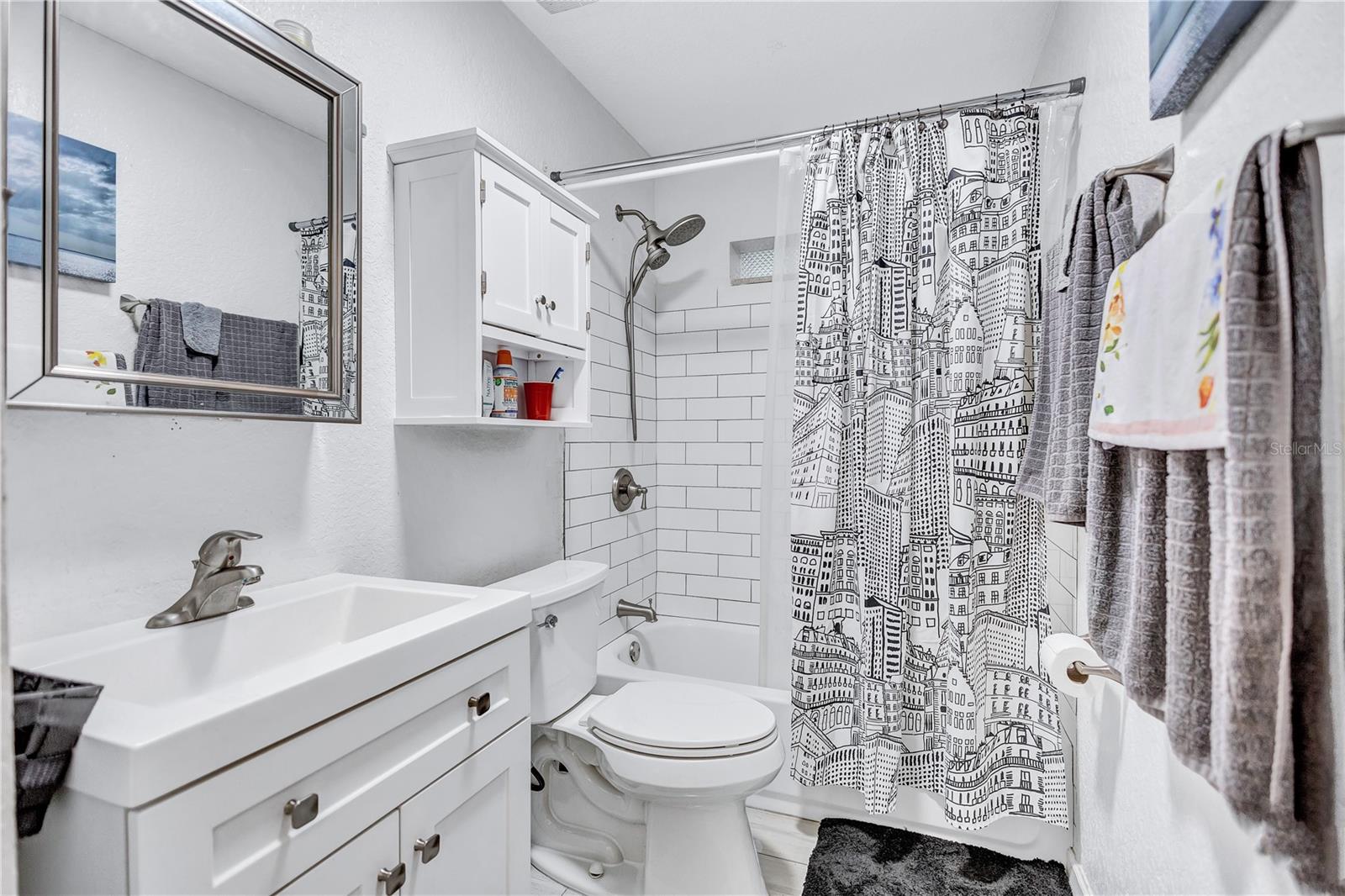 Image 24 of 46 For 2620 49th Avenue N