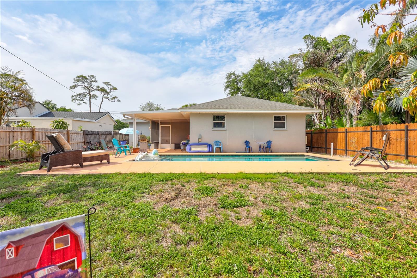 Image 42 of 46 For 2620 49th Avenue N