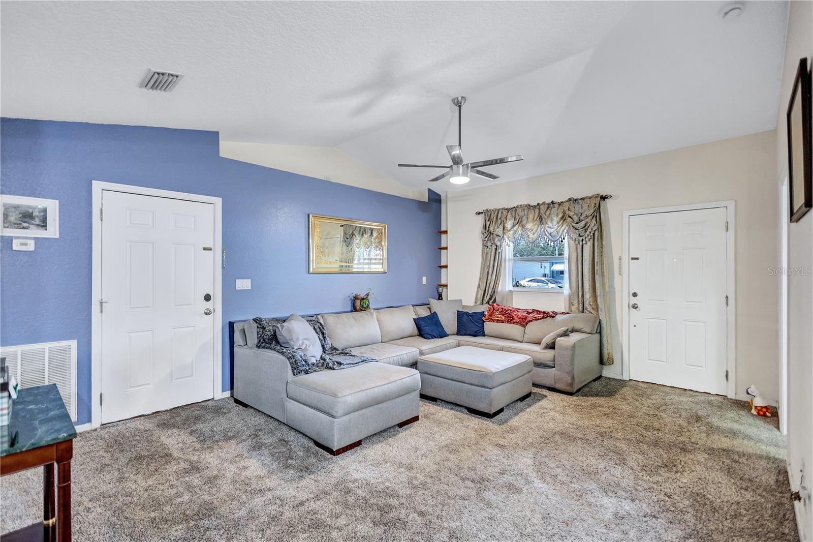 Image 8 of 46 For 2620 49th Avenue N