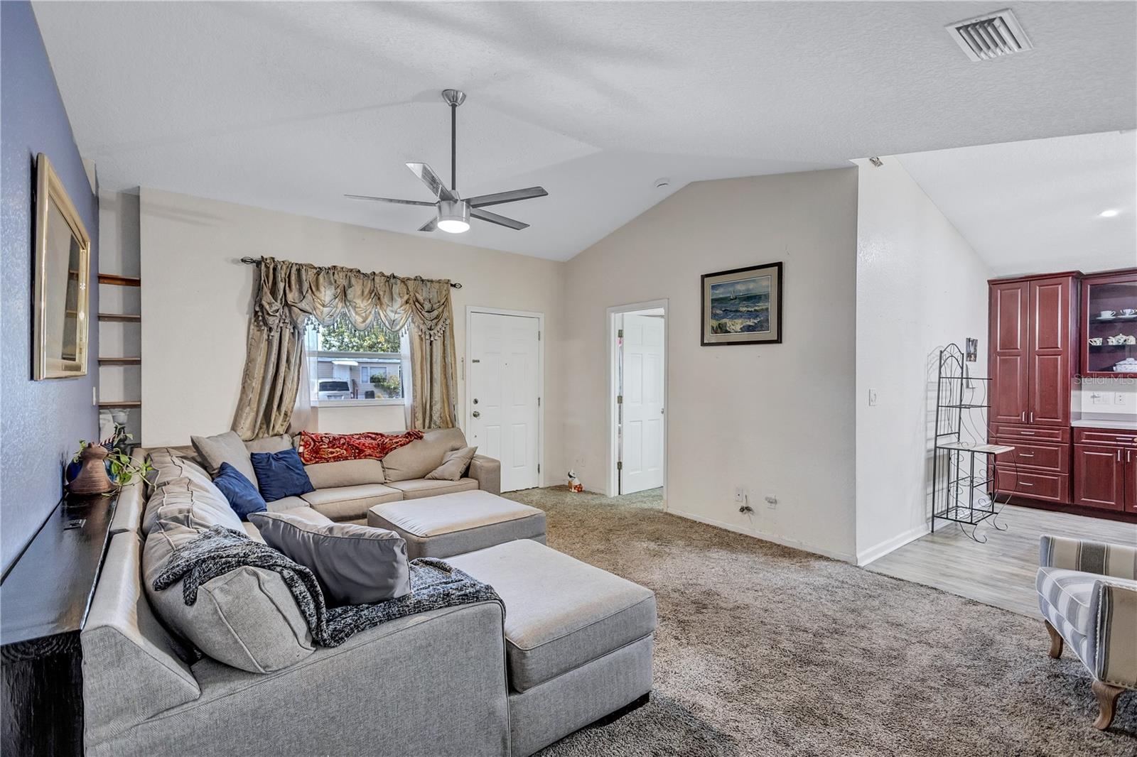 Image 9 of 46 For 2620 49th Avenue N
