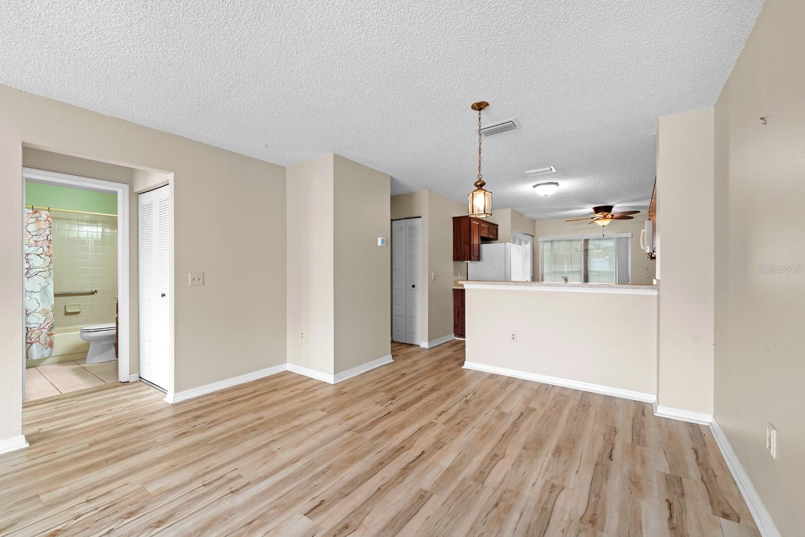 Image 15 of 37 For 7910 Hardwick Drive 717