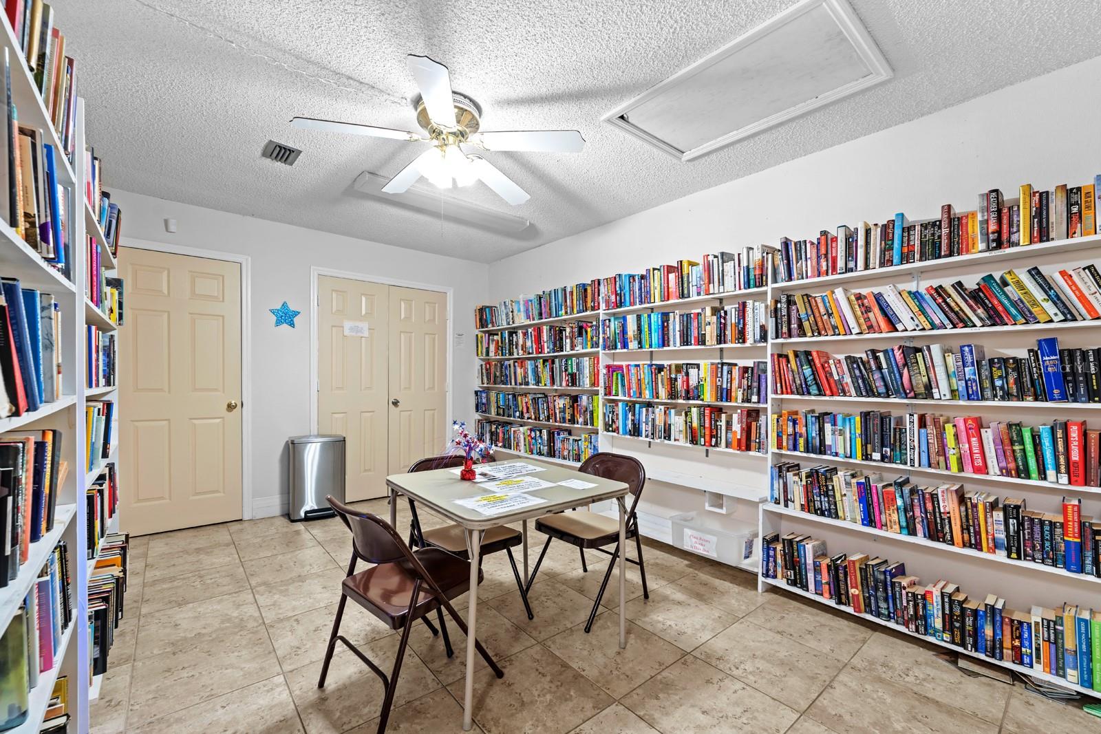 Image 26 of 37 For 7910 Hardwick Drive 717