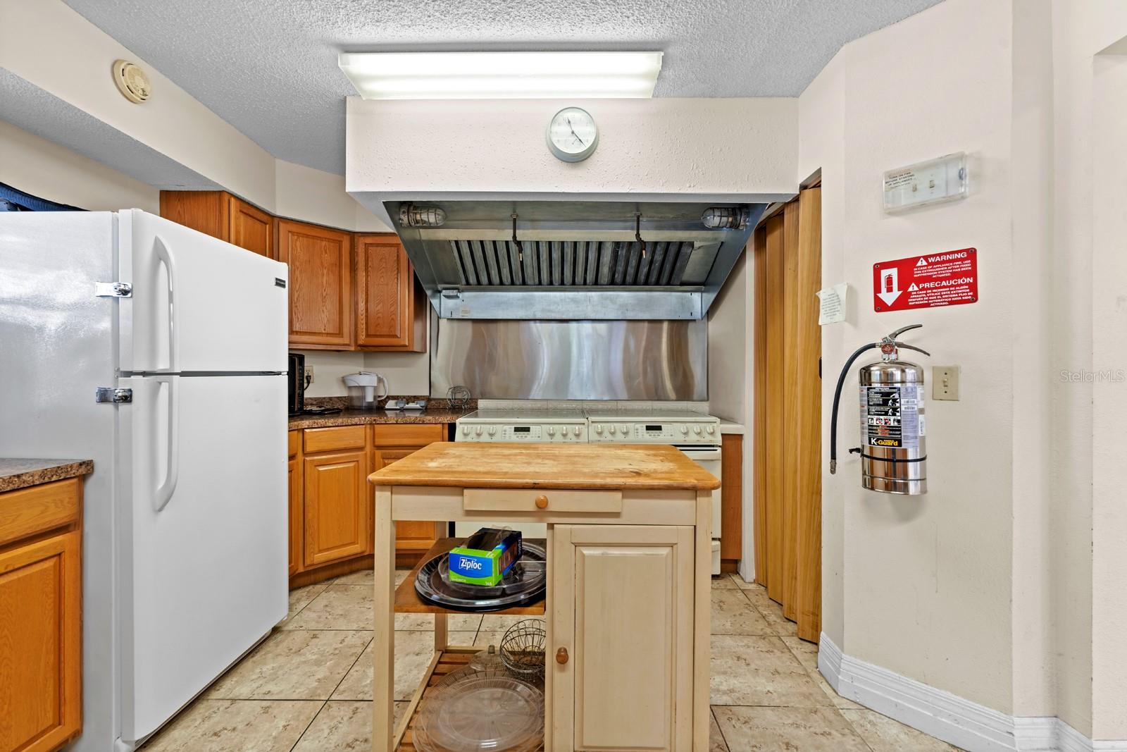 Image 4 of 37 For 7910 Hardwick Drive 717