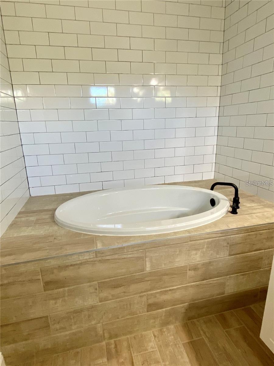 Image 8 of 12 For 700 14th Street