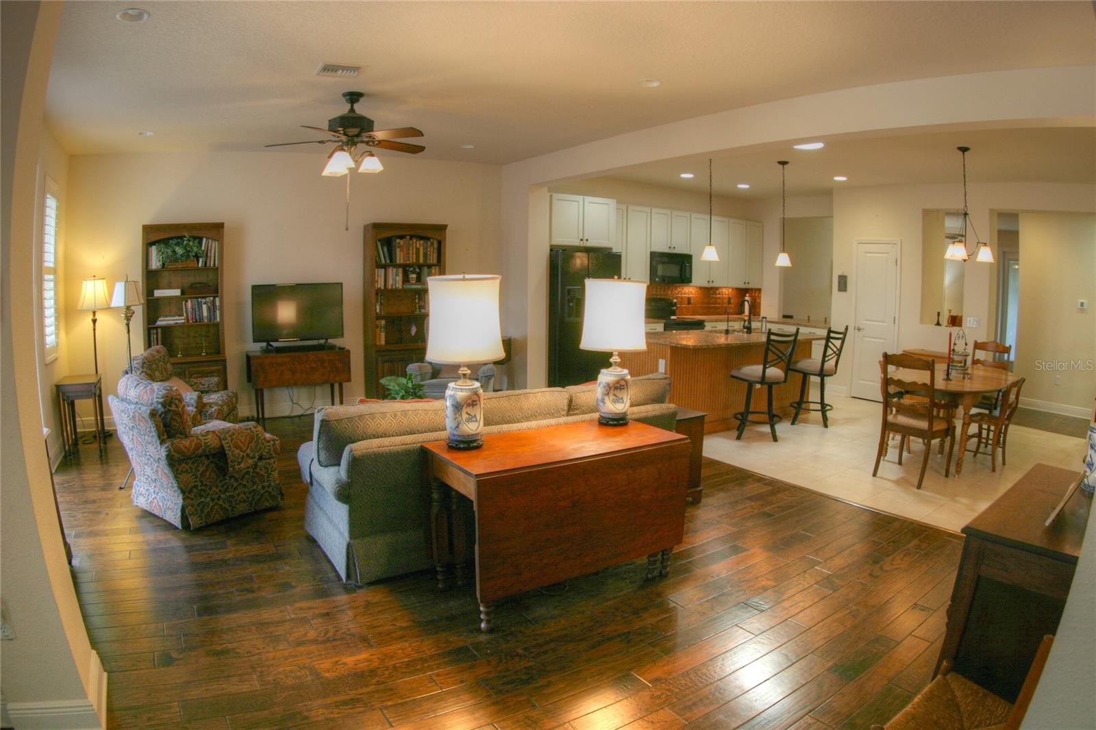 Image 3 of 18 For 6820 Muncaster Court
