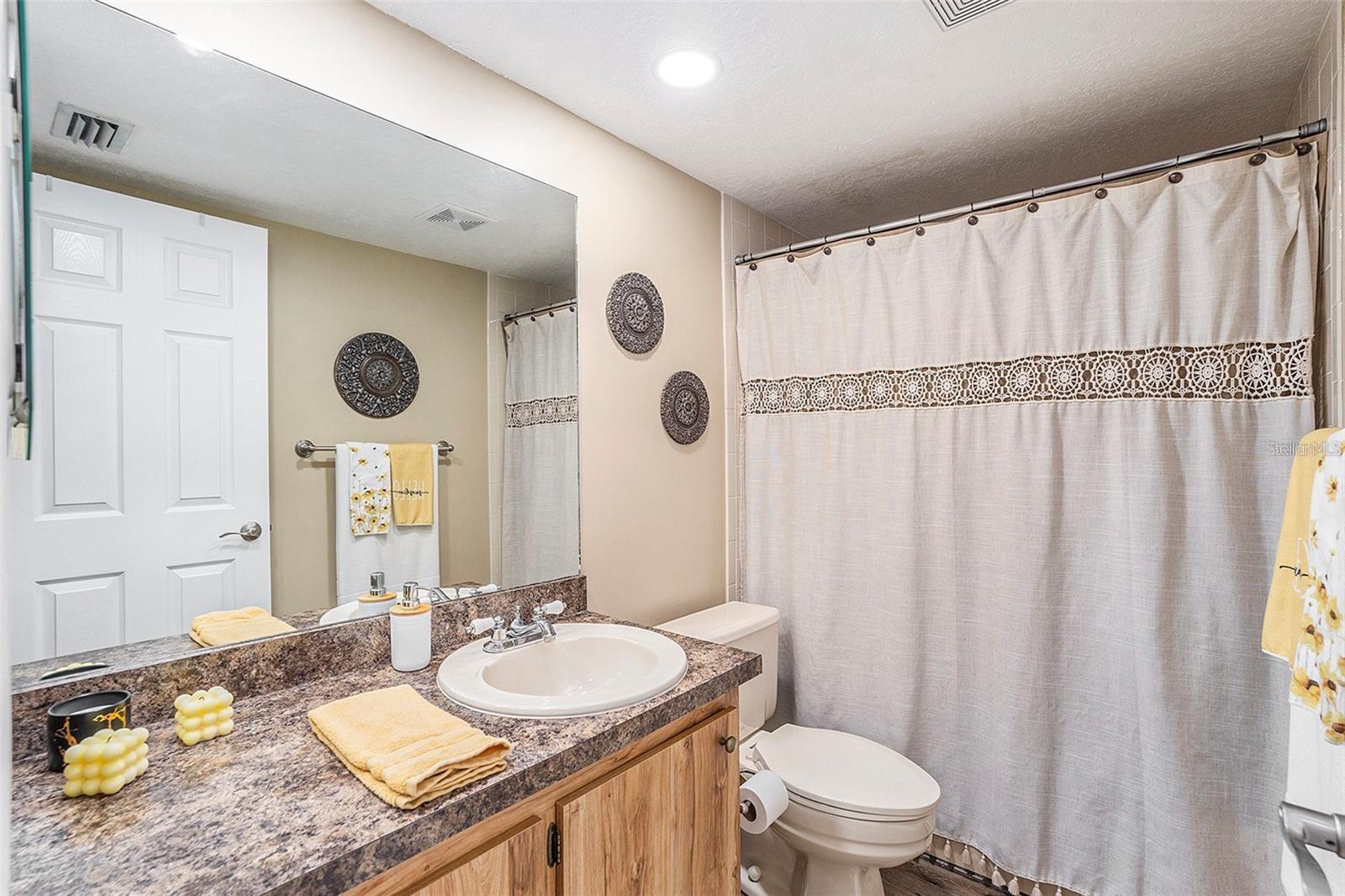 Image 25 of 37 For 8210 Aquila Street 223